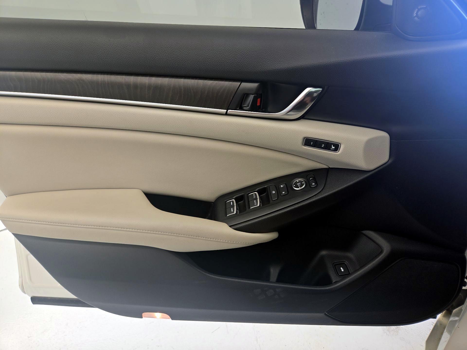 Thumbnail: 2021 Honda Accord - 12