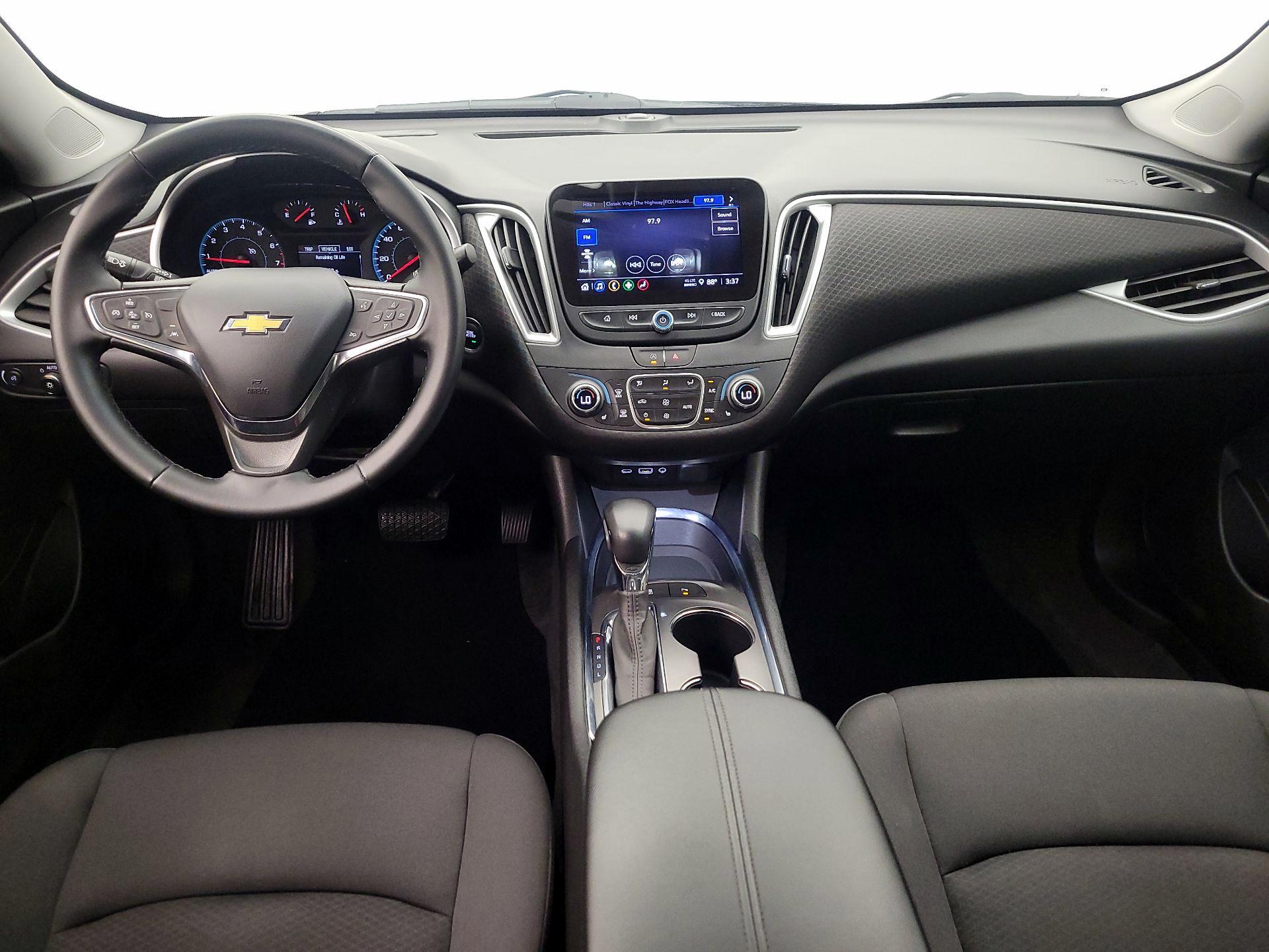 Thumbnail: 2024 Chevrolet Malibu - 9