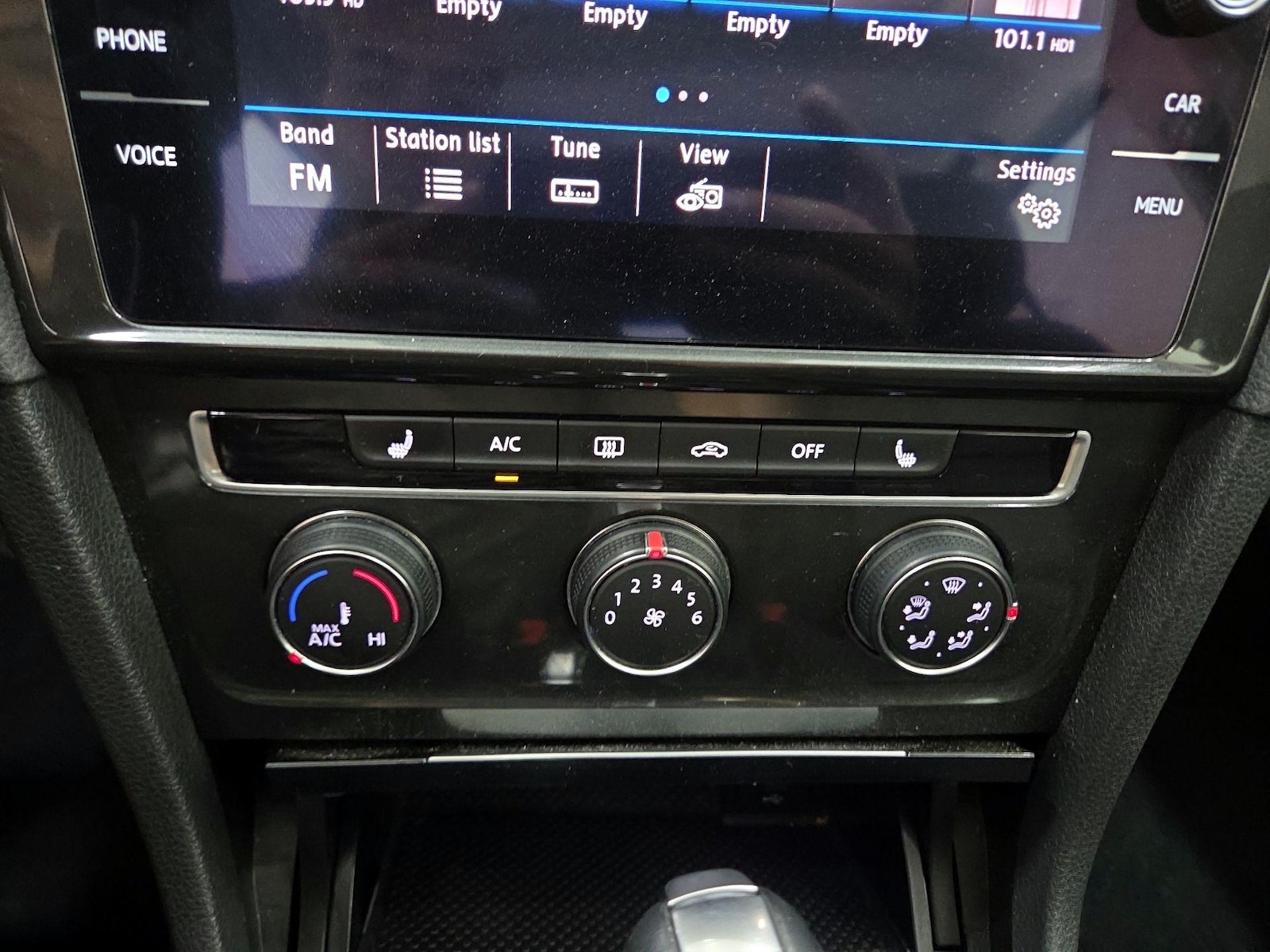 2018 Volkswagen Golf SE - Photo 17
