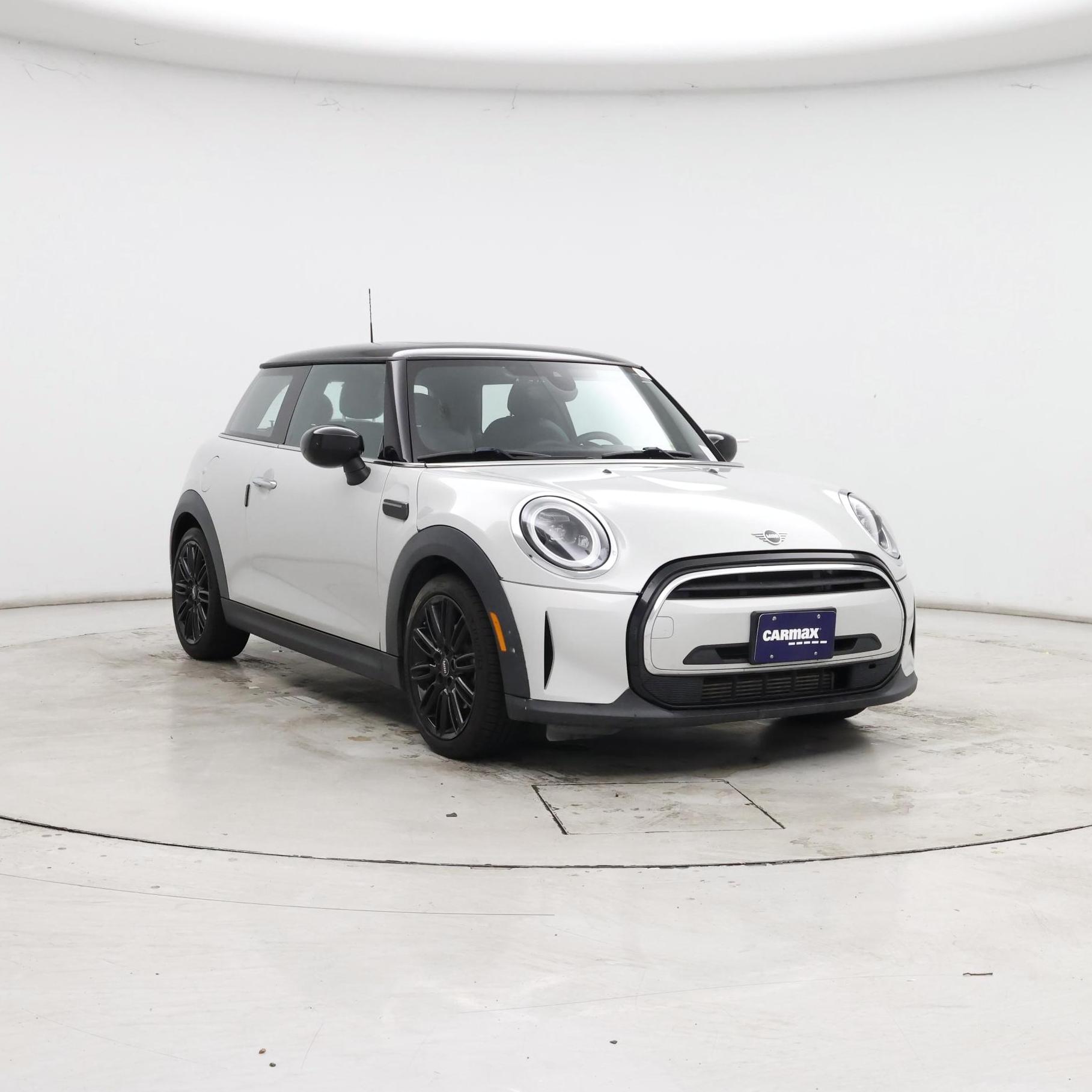Silver 2022 MINI Cooper Hatchback Front-Wheel Drive Automatic