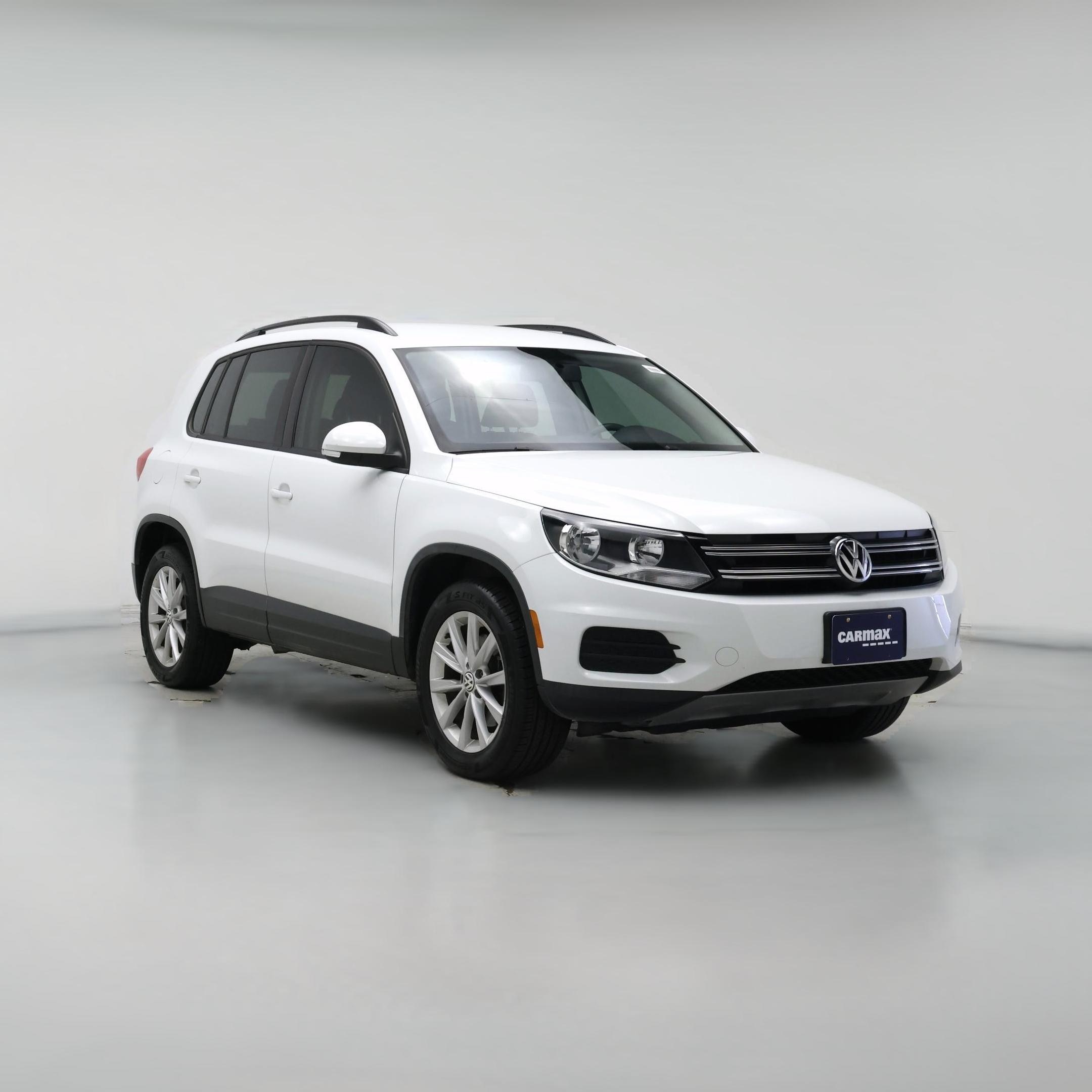 Thumbnail: 2017 Volkswagen Tiguan - 1