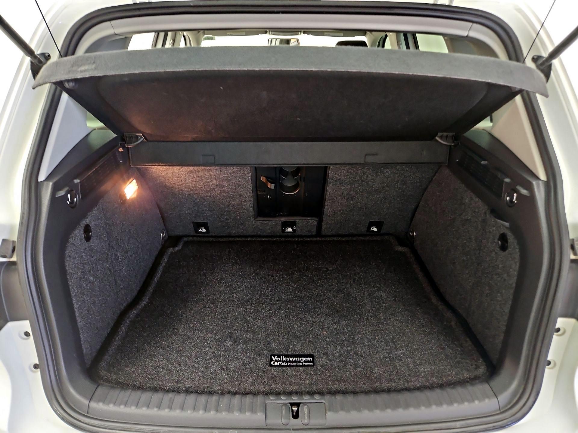 Thumbnail: 2017 Volkswagen Tiguan - 20