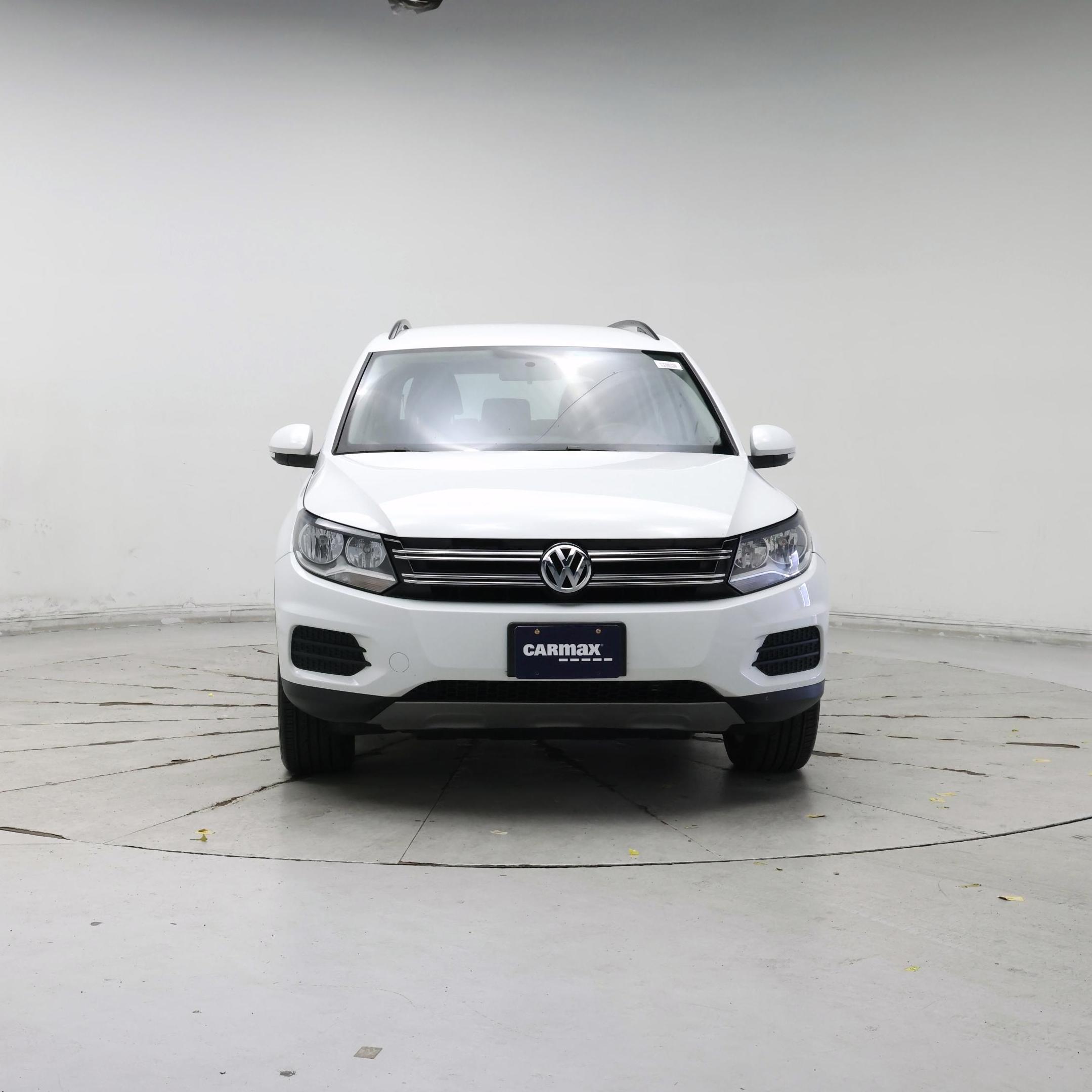 Thumbnail: 2017 Volkswagen Tiguan - 5