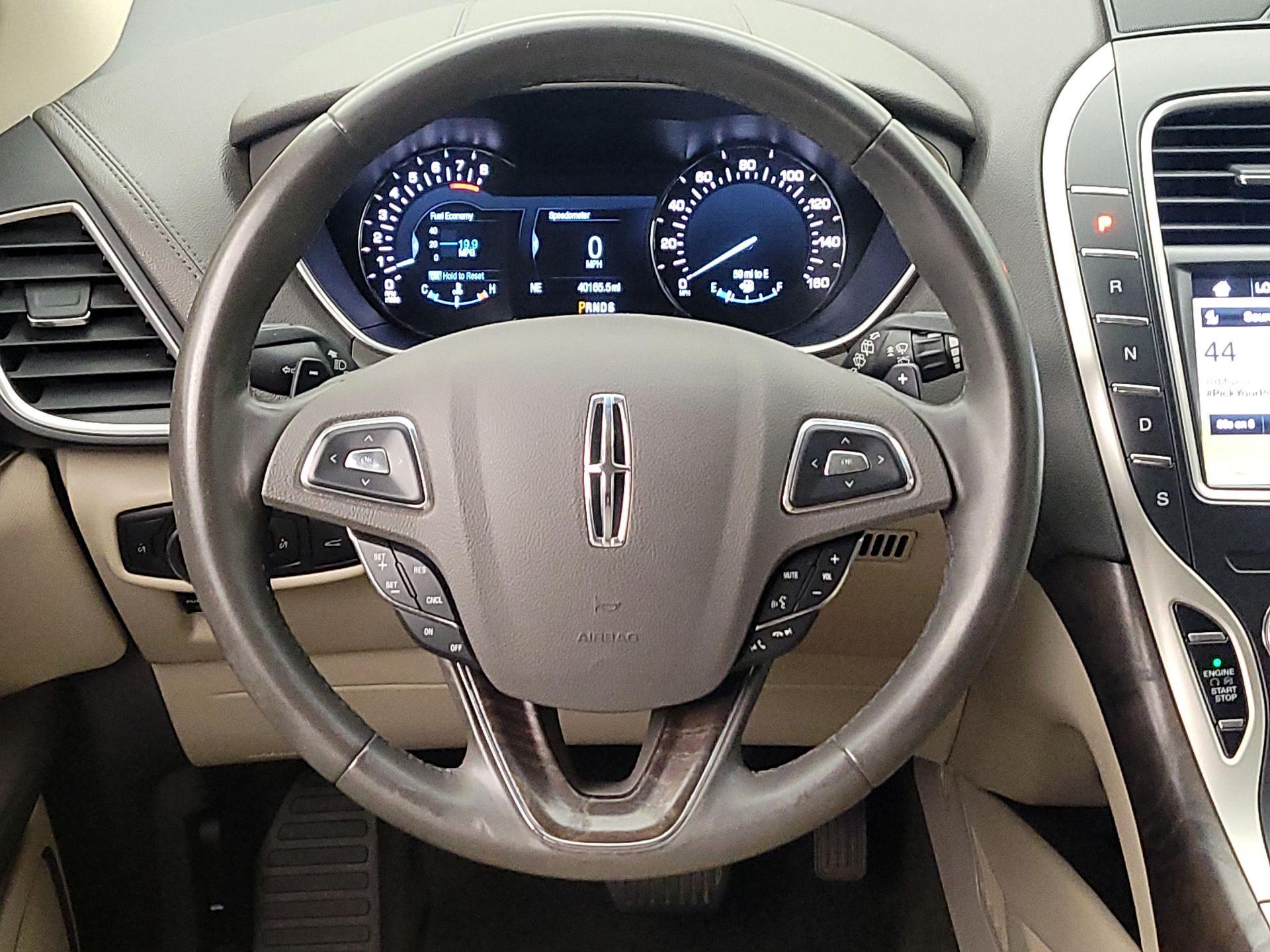 Thumbnail: 2017 Lincoln MKX - 10