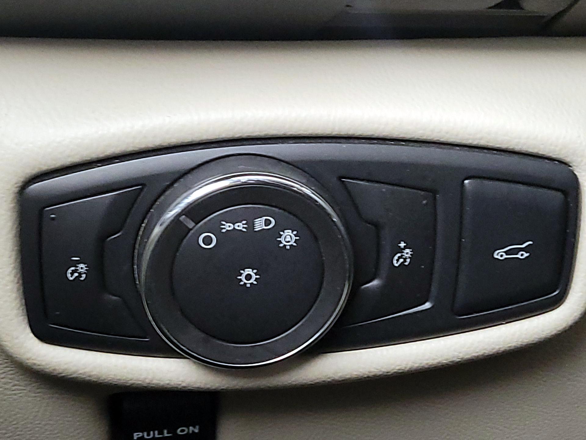 Thumbnail: 2017 Lincoln MKX - 13