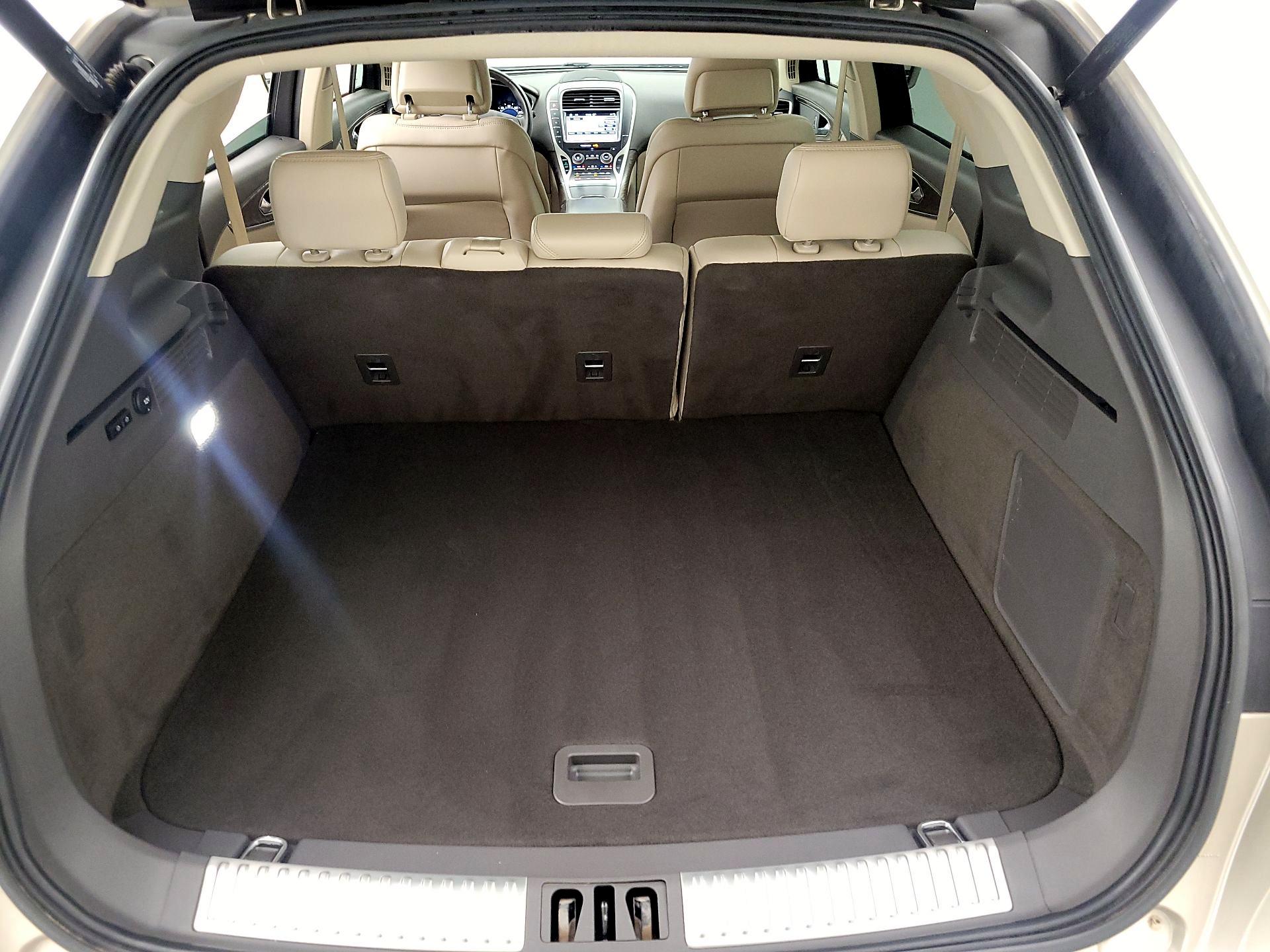 Thumbnail: 2017 Lincoln MKX - 20