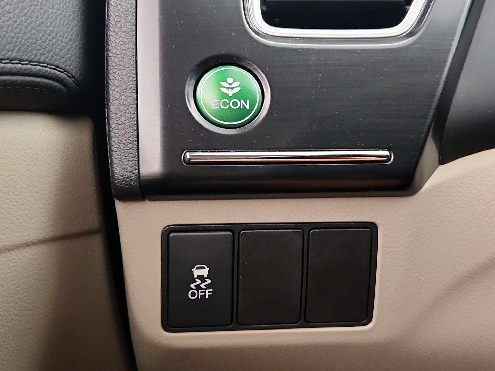 Thumbnail: 2014 Honda Civic - 13