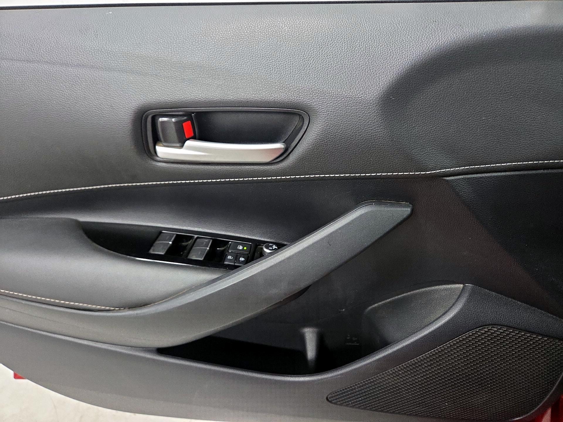 Thumbnail: 2021 Toyota Corolla - 12