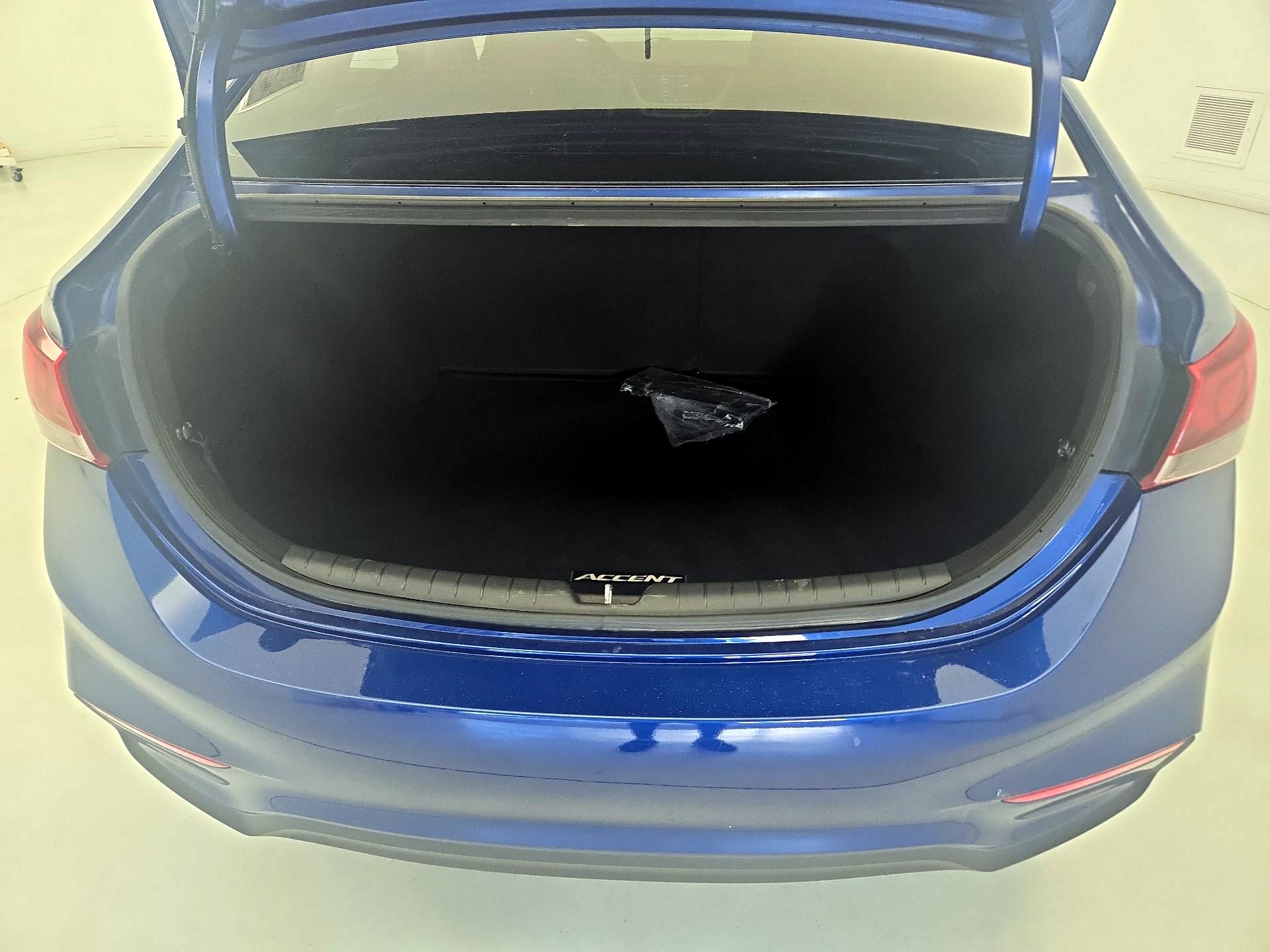 Thumbnail: 2021 Hyundai Accent - 20