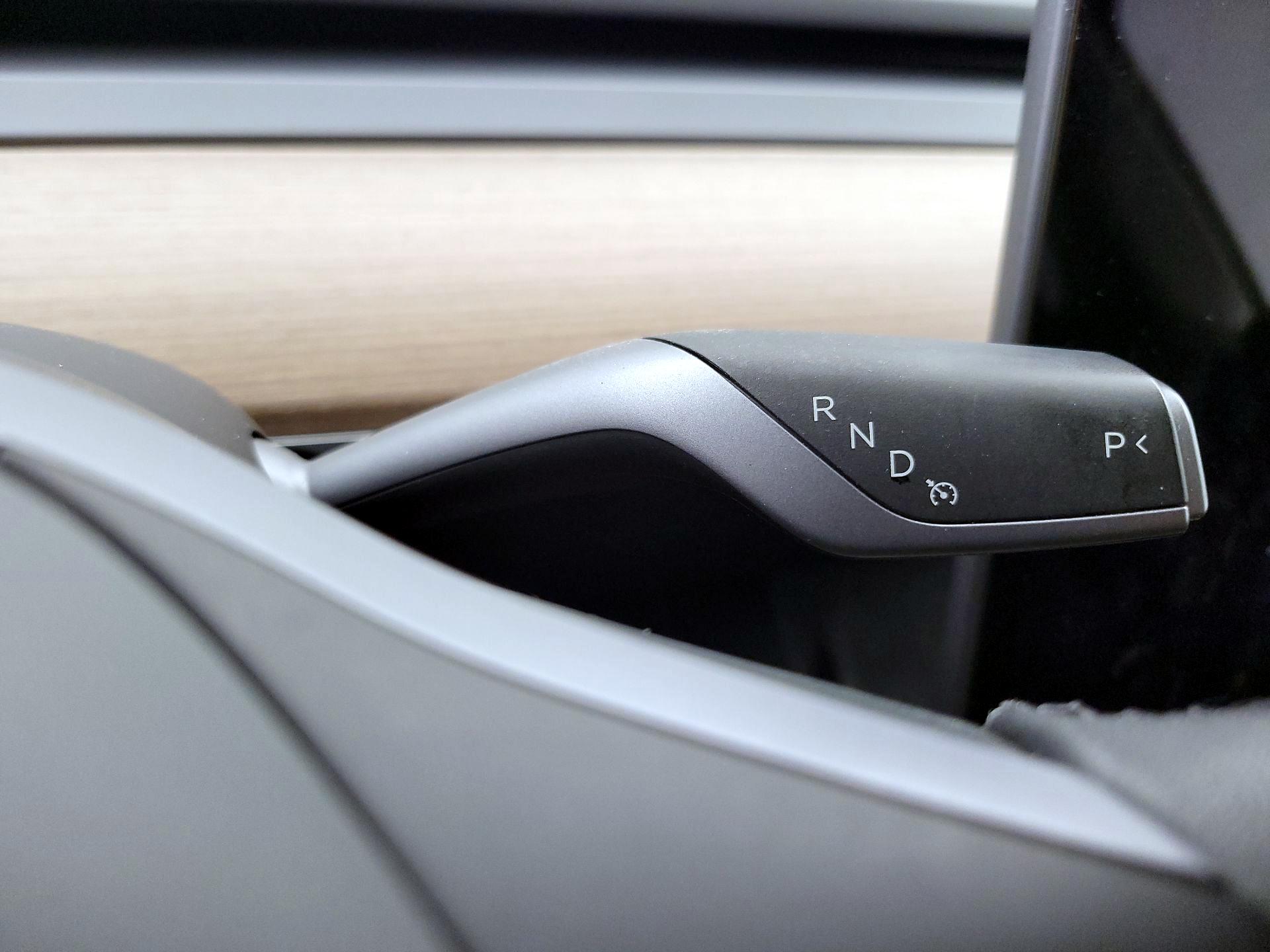 Thumbnail: 2025 Tesla Model Y - 17