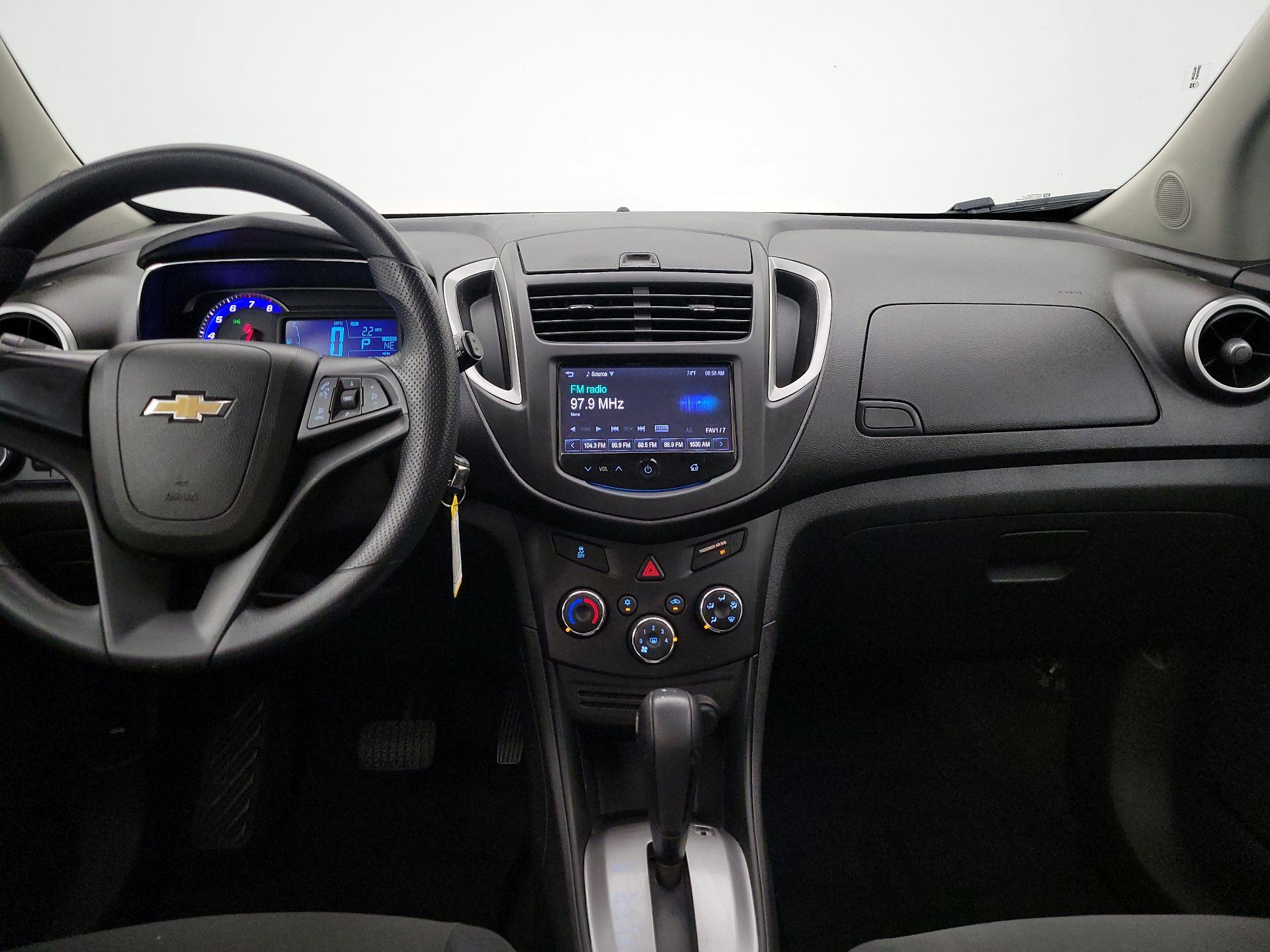 Thumbnail: 2015 Chevrolet Trax - 9