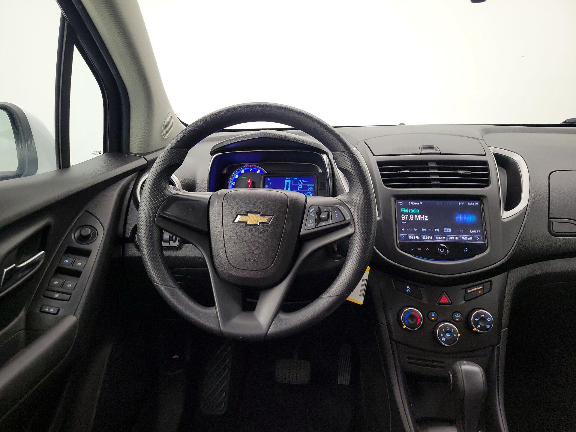 Thumbnail: 2015 Chevrolet Trax - 10