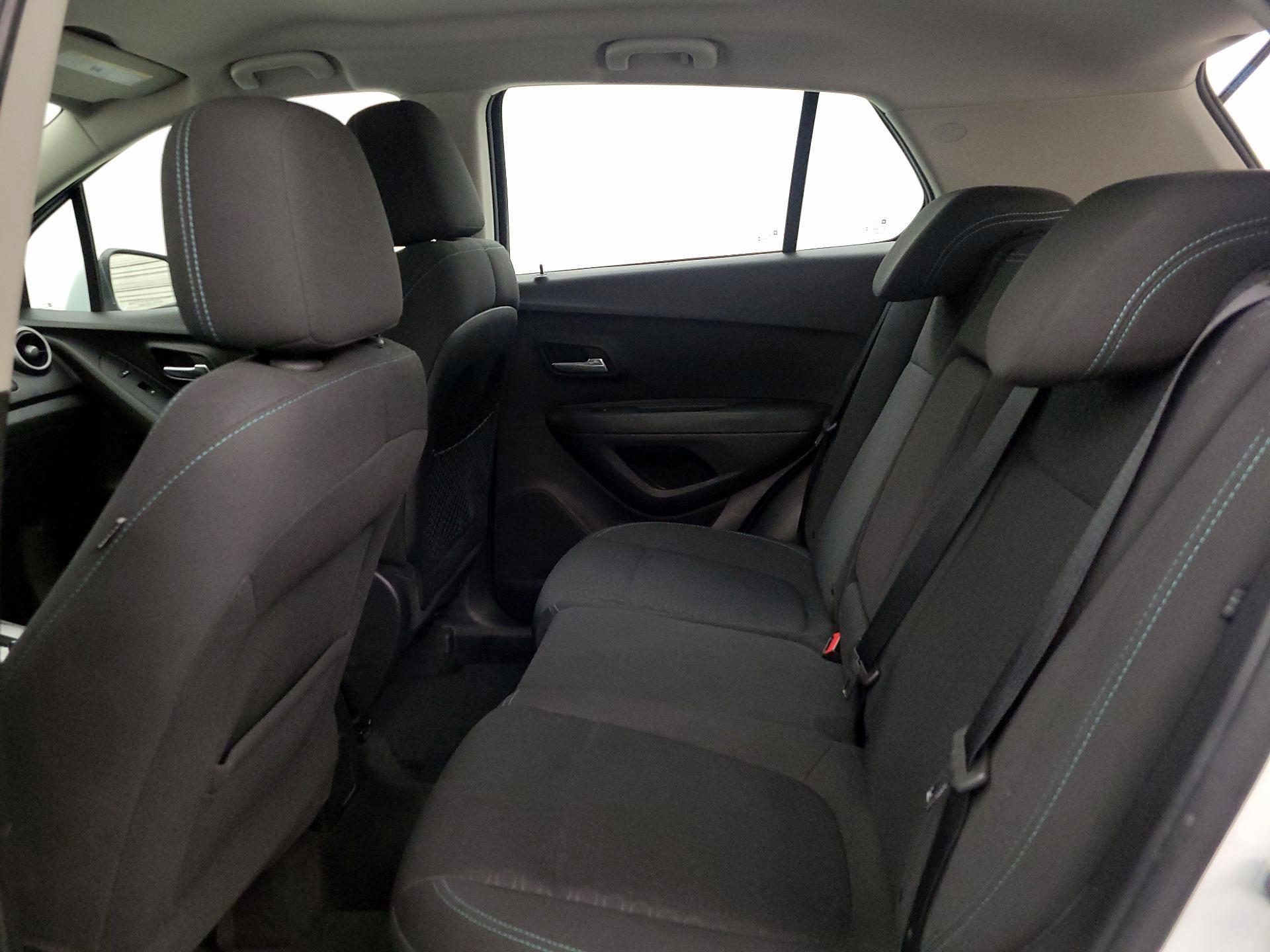 Thumbnail: 2015 Chevrolet Trax - 19