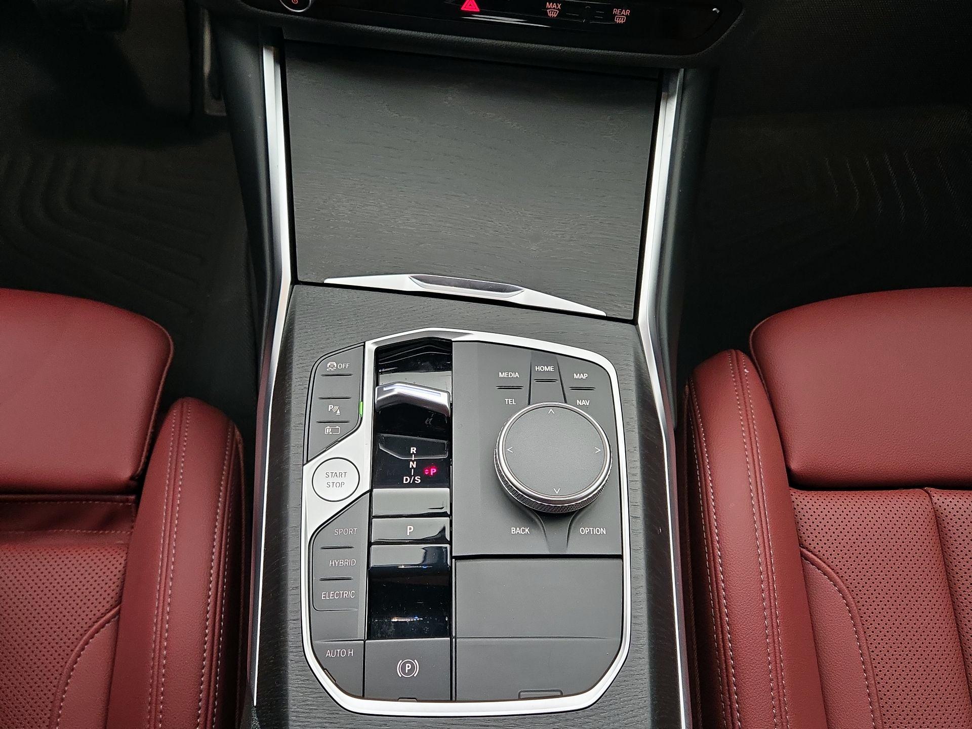 Thumbnail: 2023 BMW 3 Series - 18