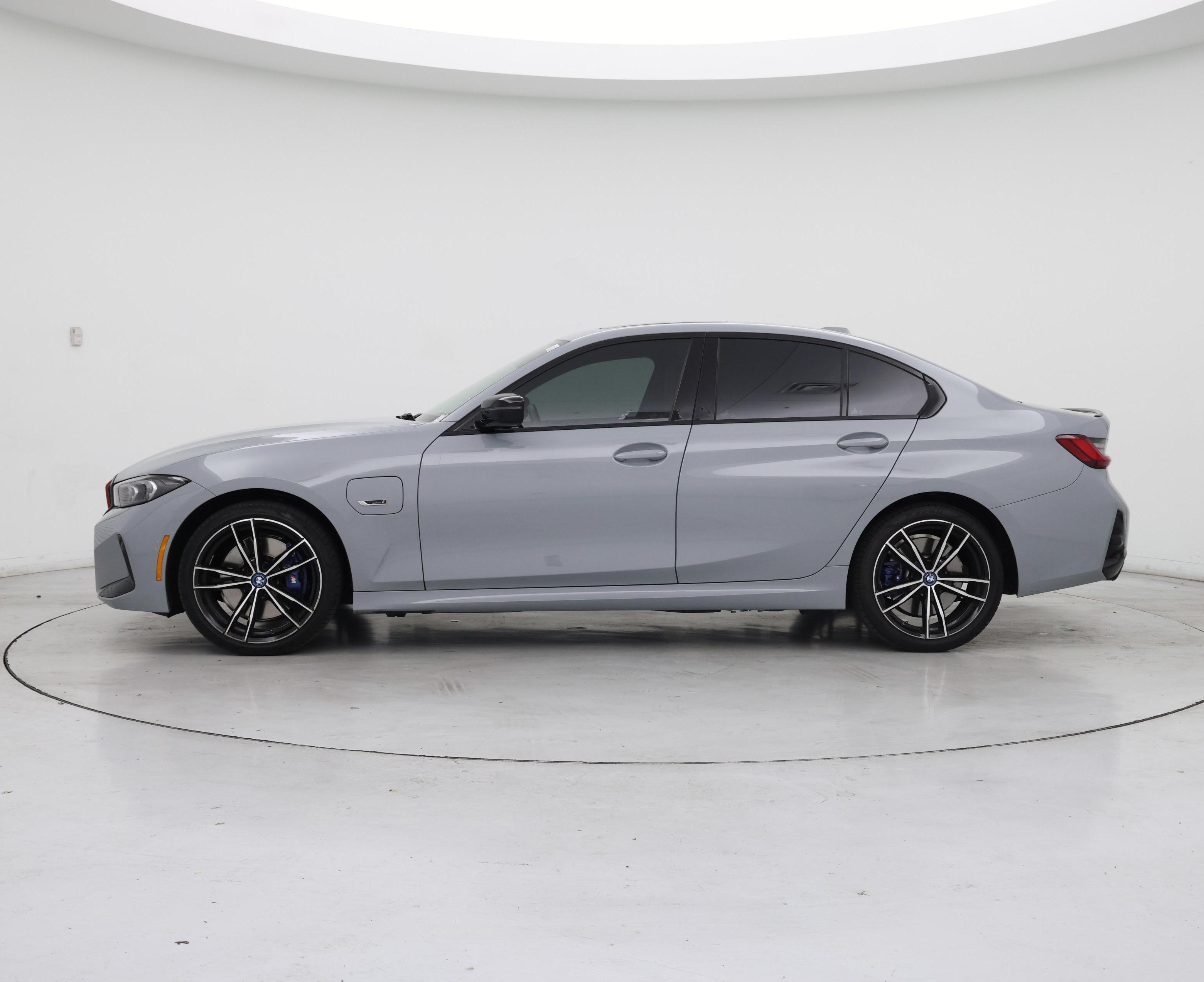 Thumbnail: 2023 BMW 3 Series - 3