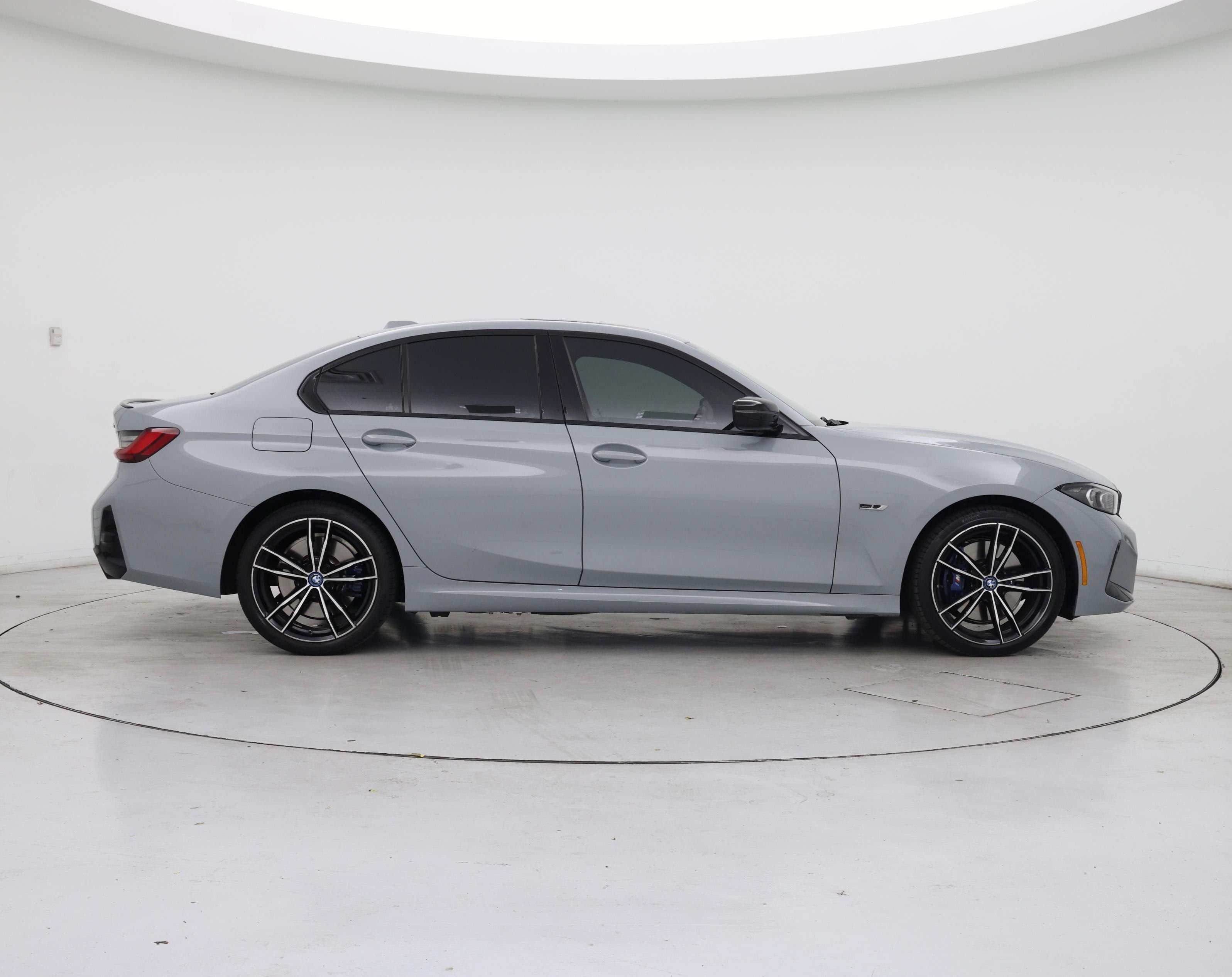 Thumbnail: 2023 BMW 3 Series - 7