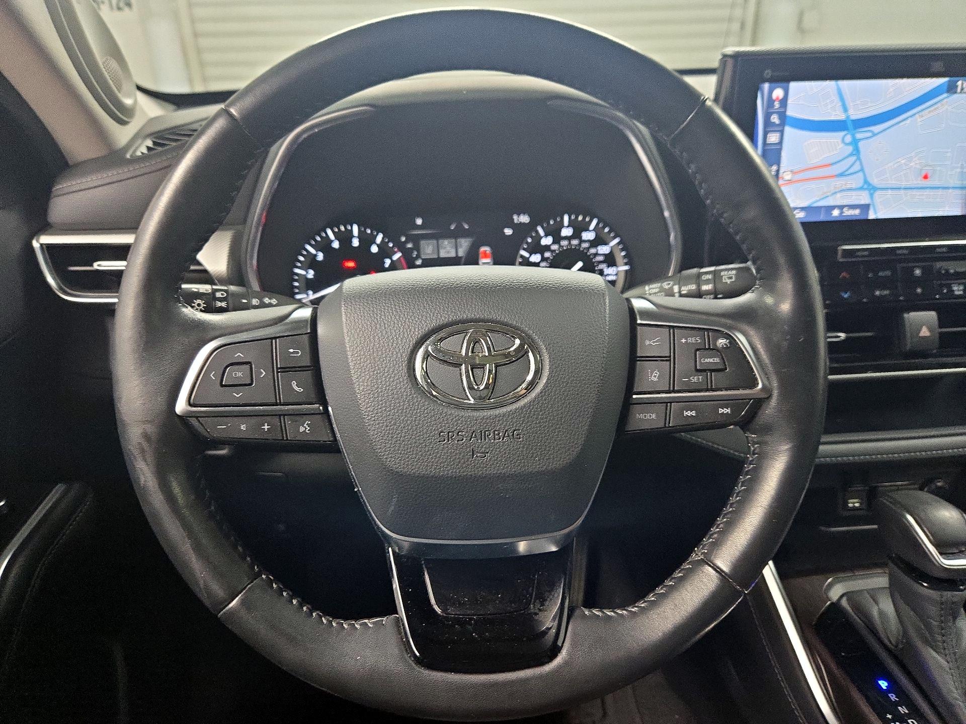 Thumbnail: 2020 Toyota Highlander - 10