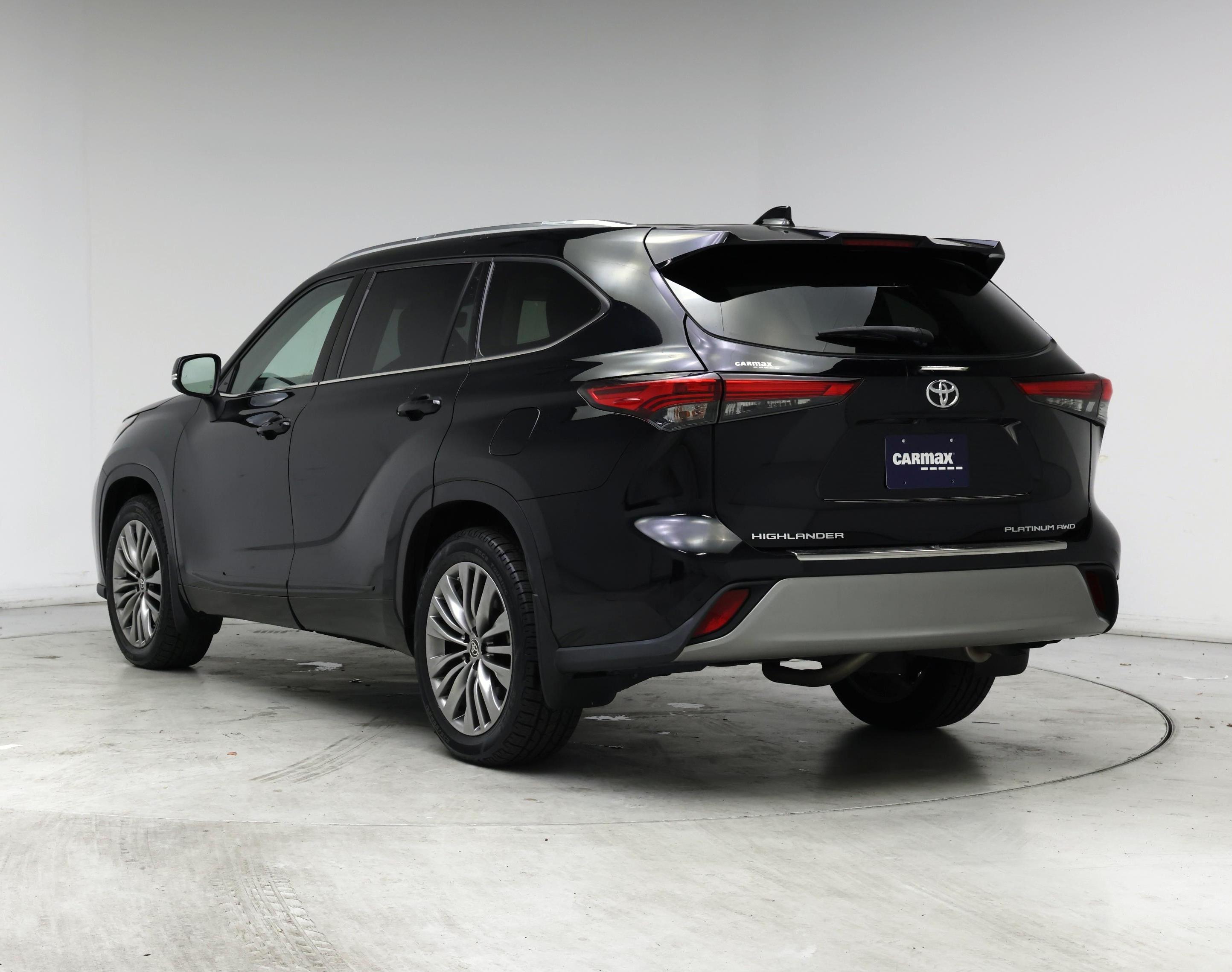 Thumbnail: 2020 Toyota Highlander - 2