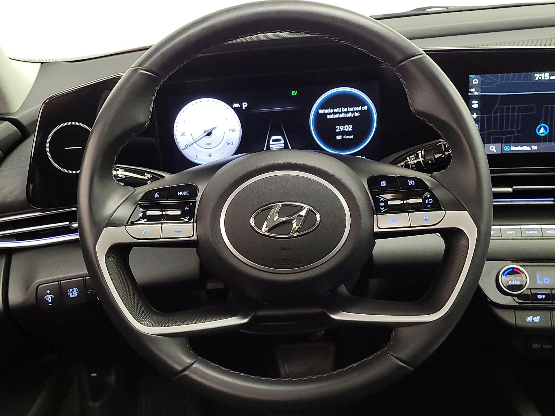 Thumbnail: 2023 Hyundai Elantra - 10