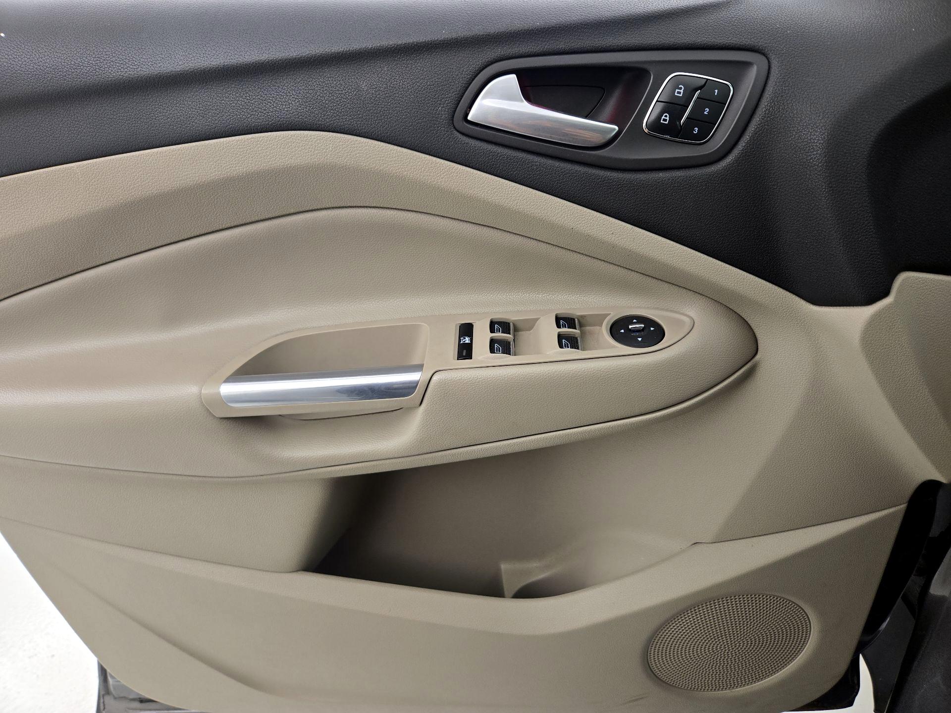 Thumbnail: 2014 Ford Escape - 12