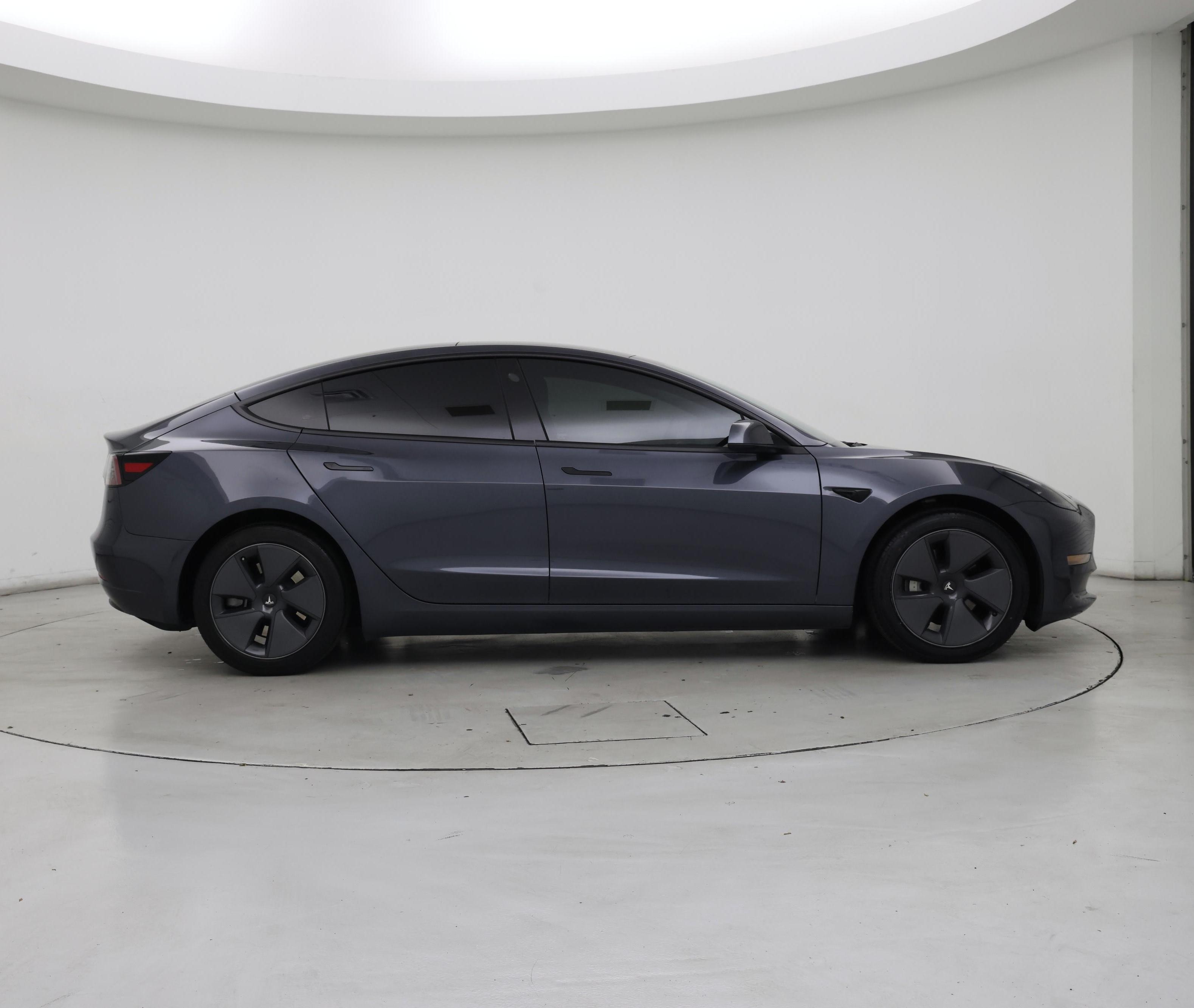 Thumbnail: 2023 Tesla Model 3 - 7