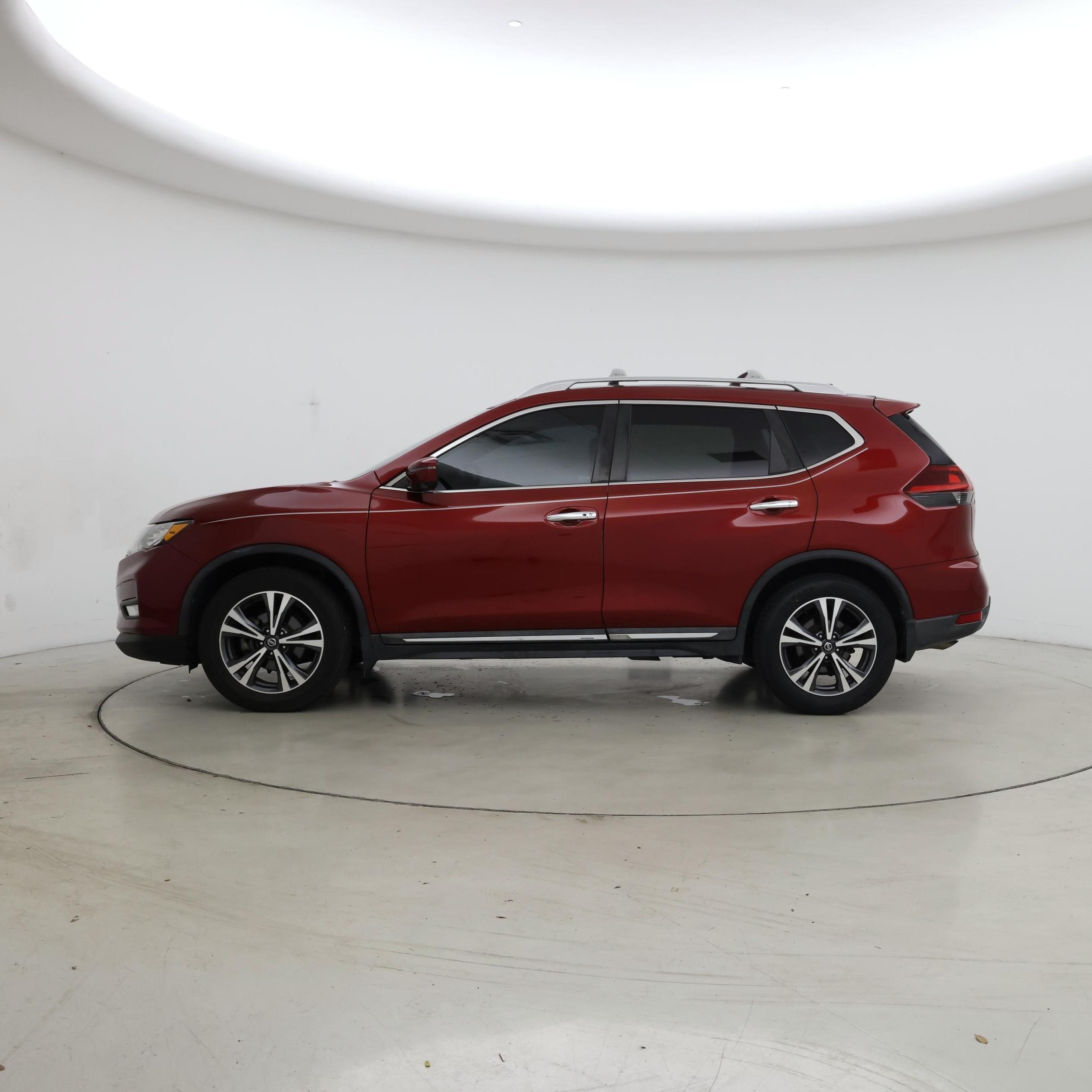 Thumbnail: 2018 Nissan Rogue - 3