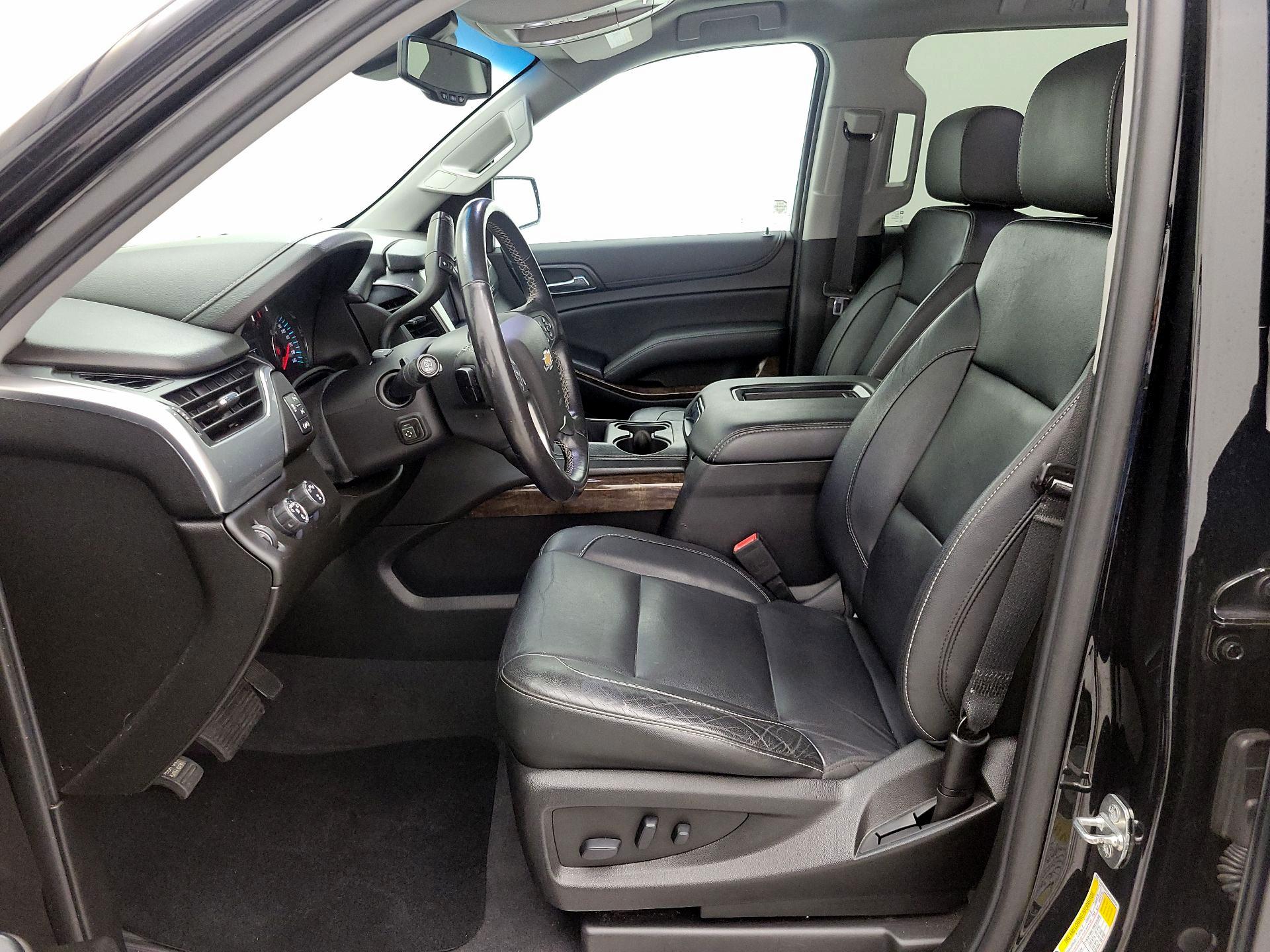 Thumbnail: 2019 Chevrolet Tahoe - 11