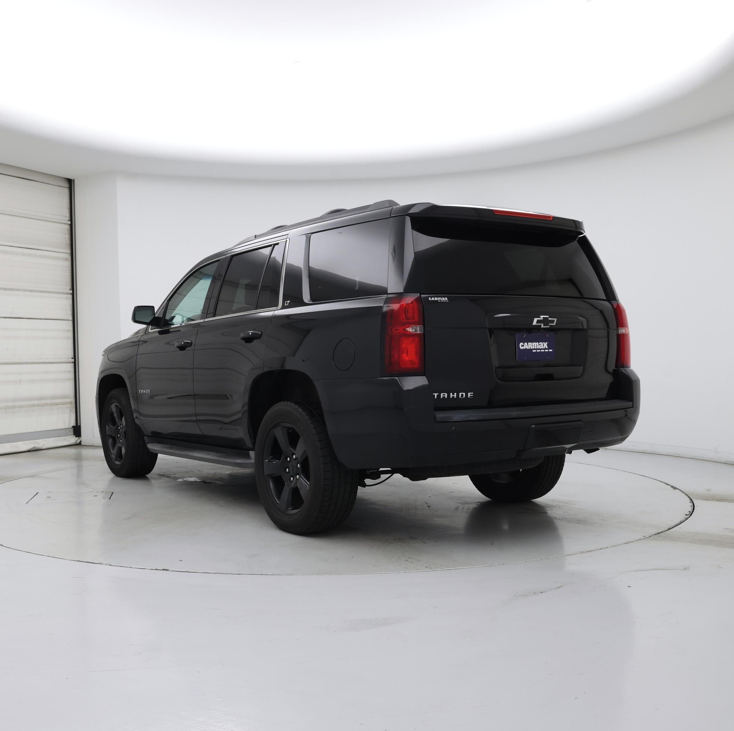 Thumbnail: 2019 Chevrolet Tahoe - 2
