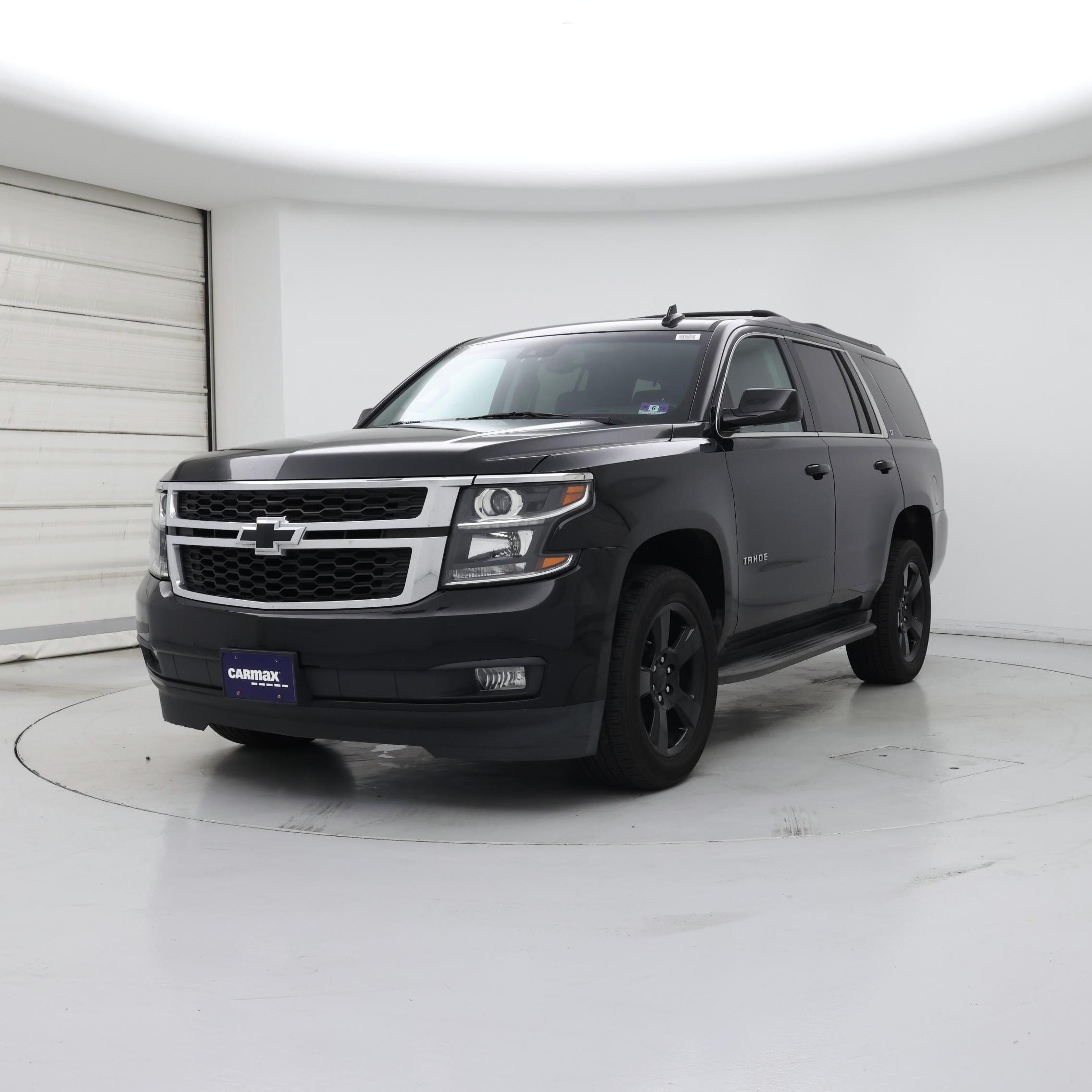 Thumbnail: 2019 Chevrolet Tahoe - 4