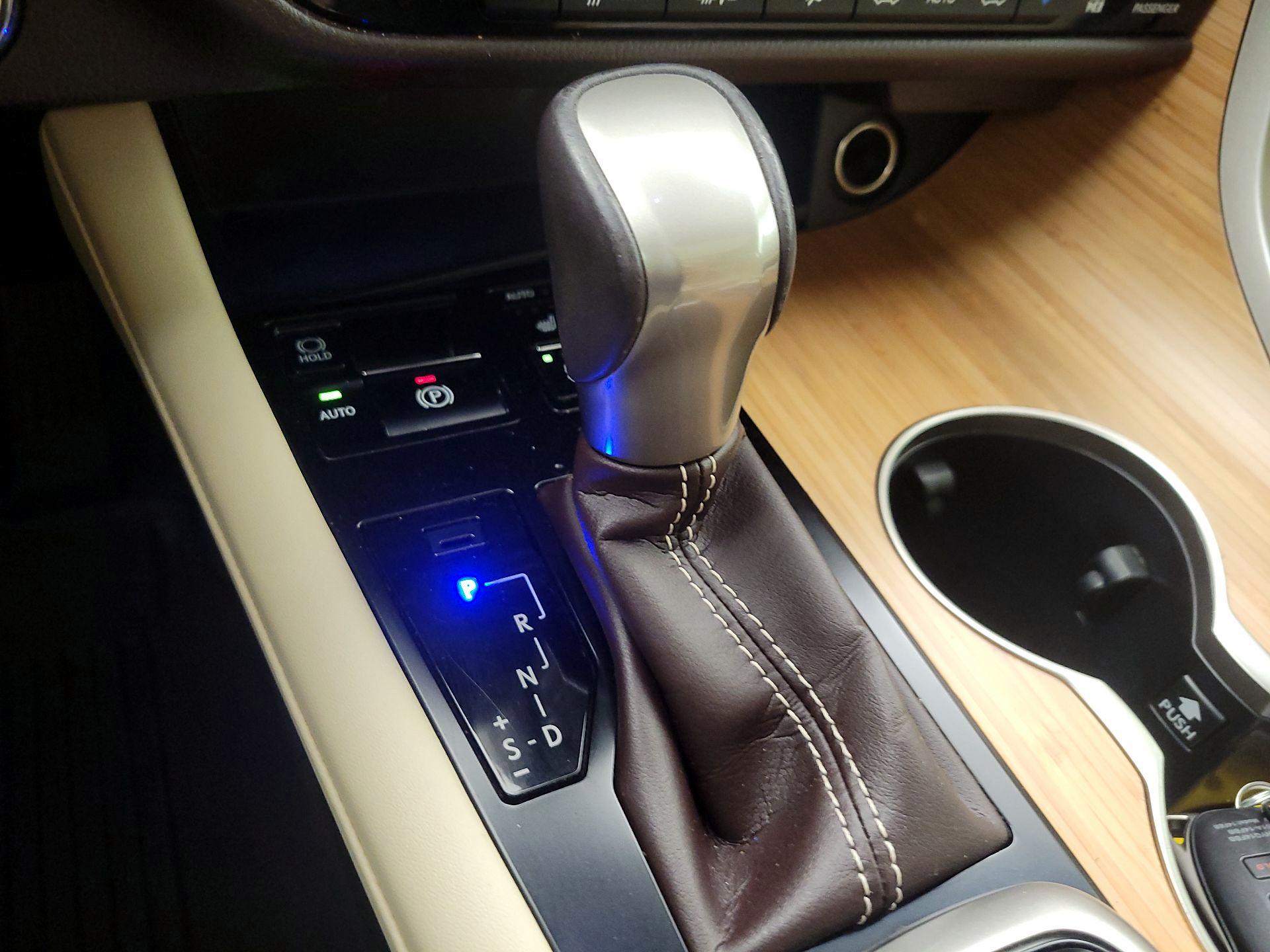 Thumbnail: 2019 Lexus RX - 17