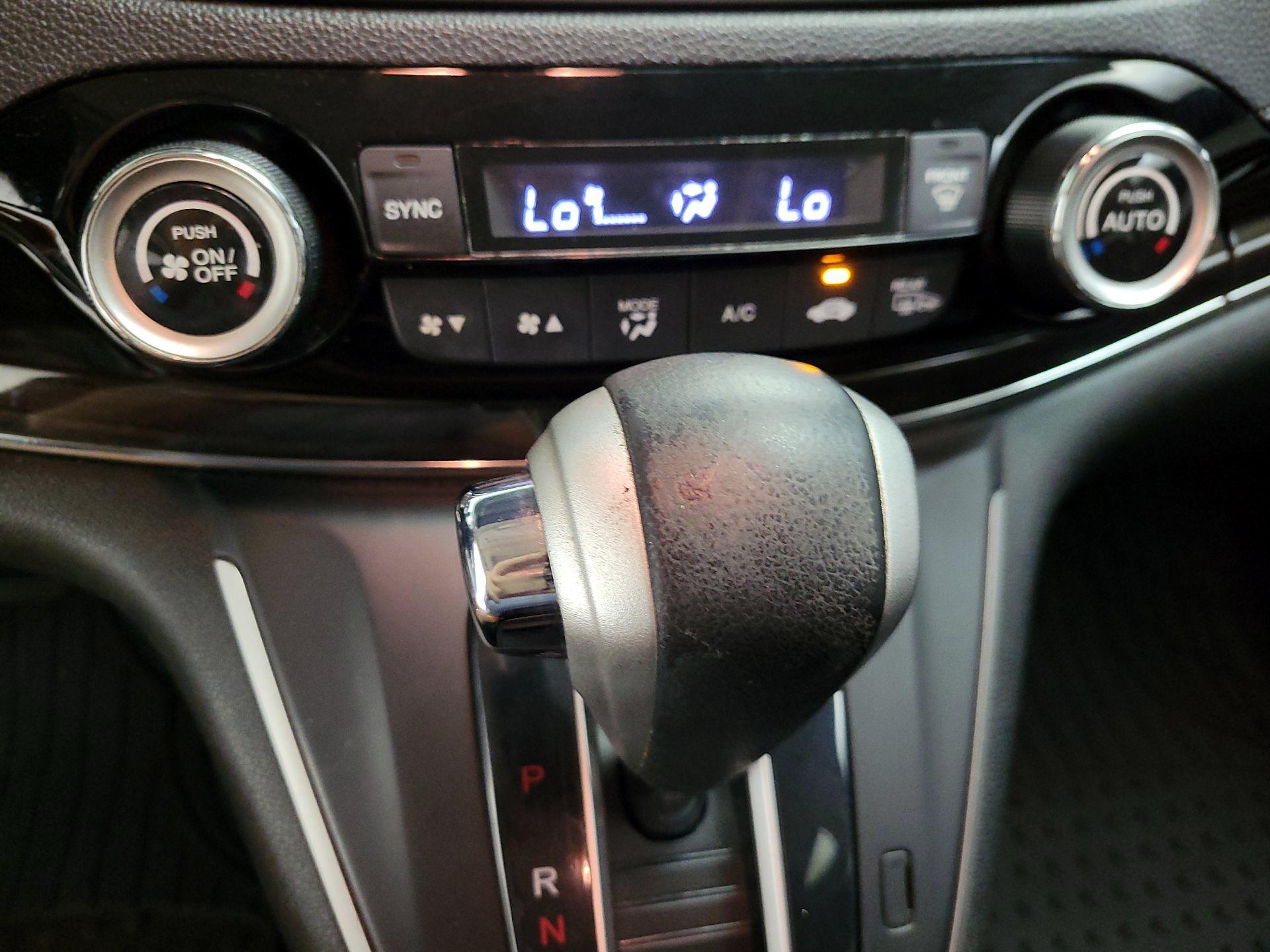 Thumbnail: 2015 Honda CR-V - 17