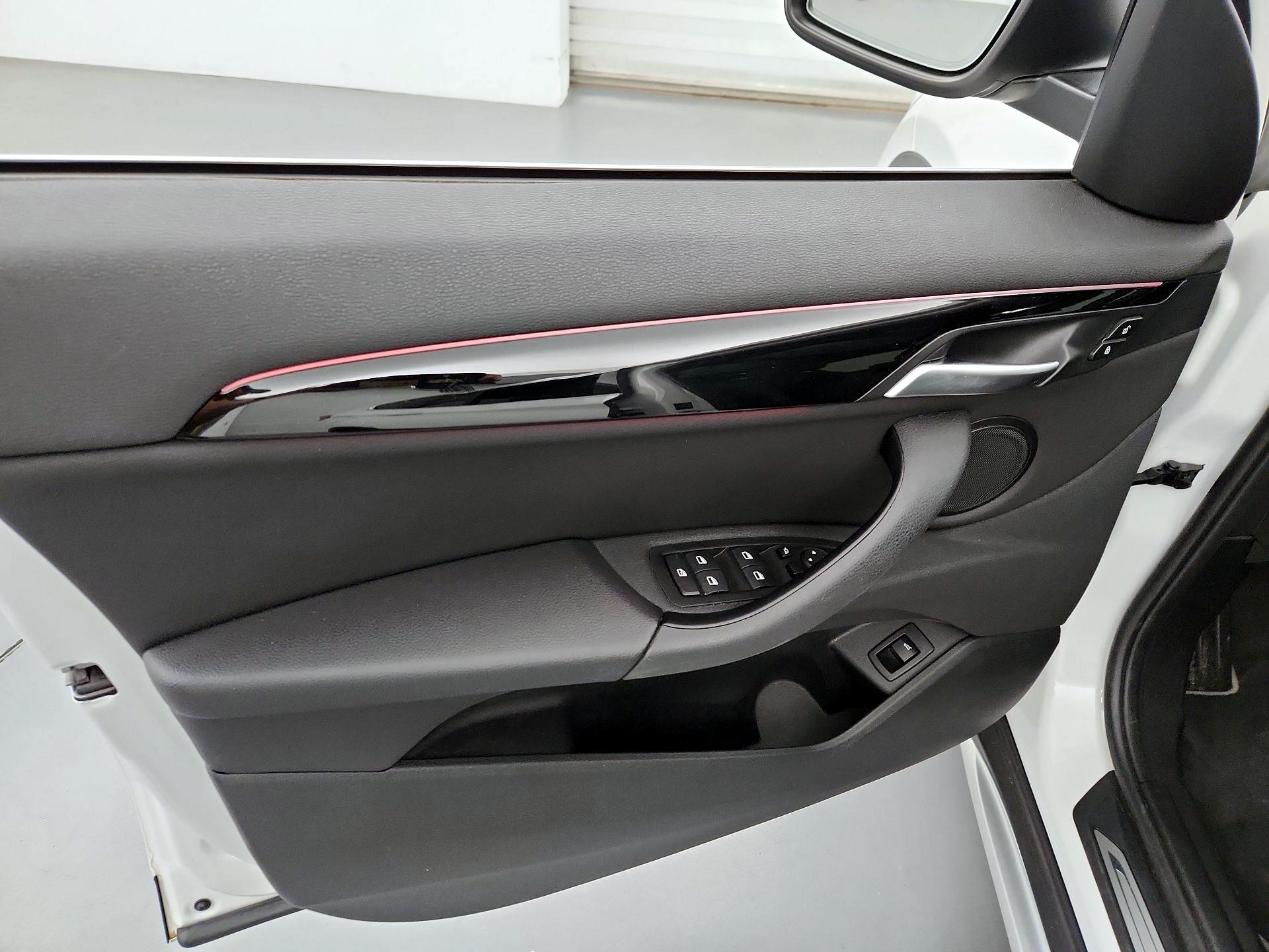 Thumbnail: 2021 BMW X1 - 12