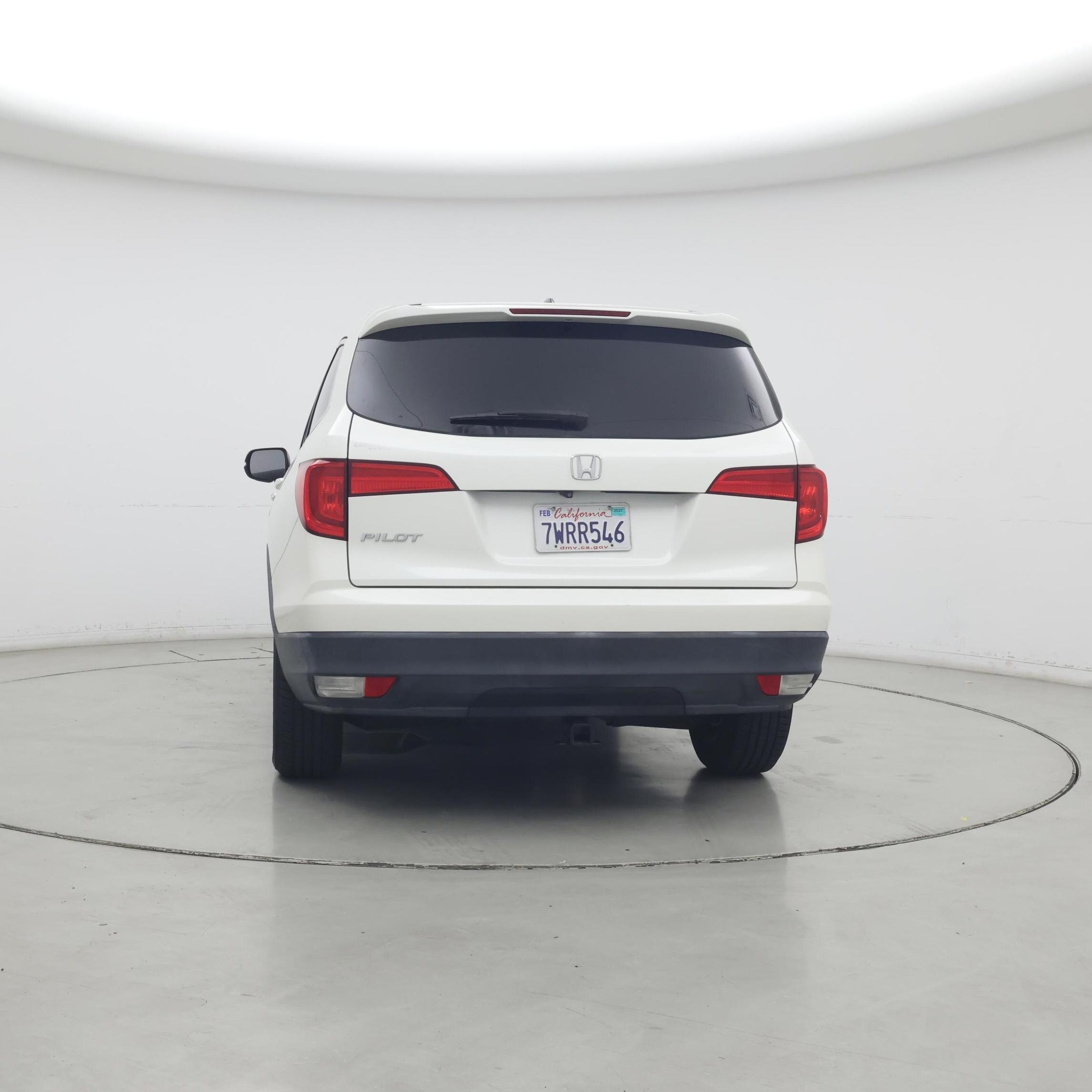 Thumbnail: 2017 Honda Pilot - 6