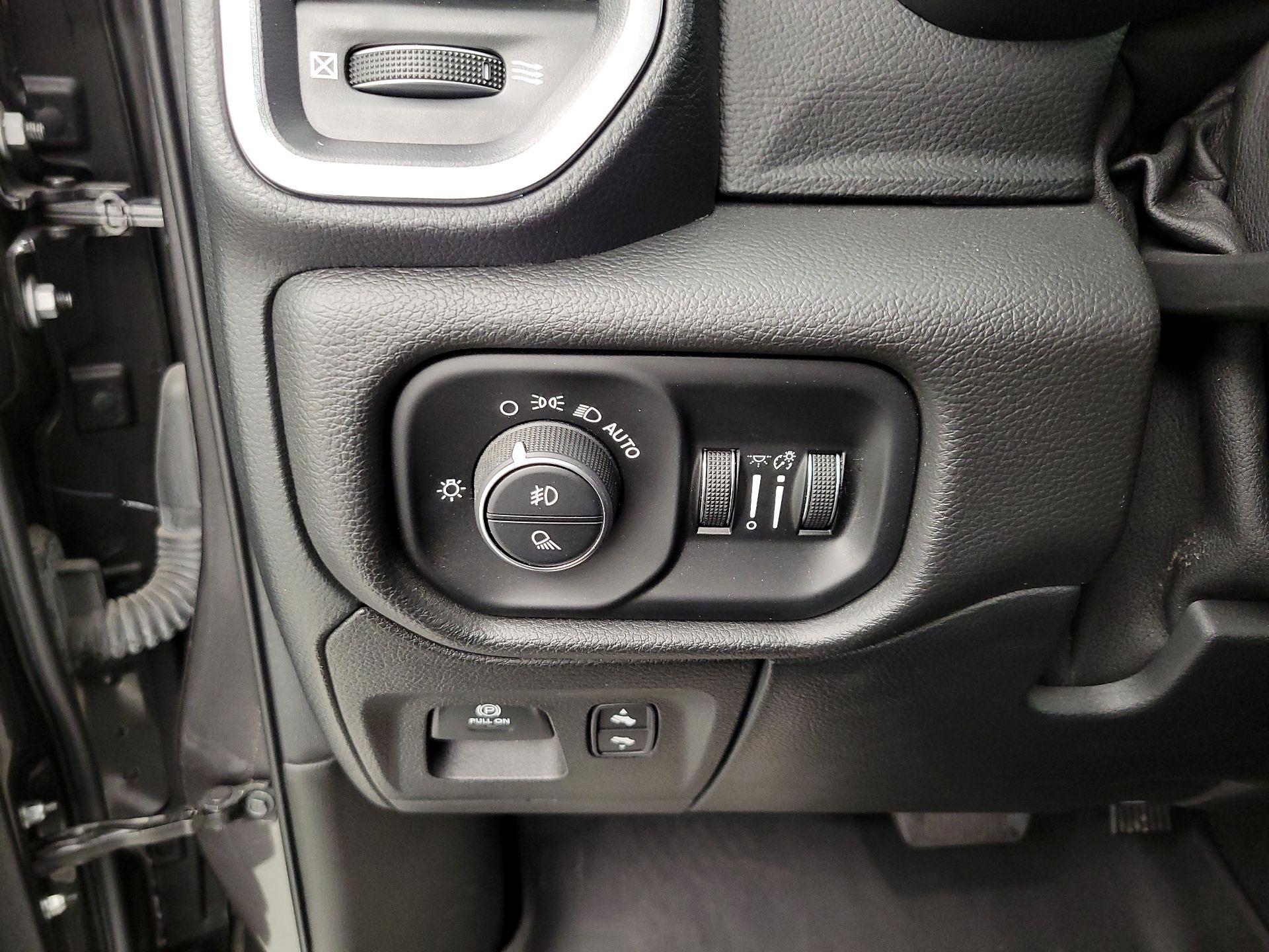 Thumbnail: 2021 RAM 1500 - 13