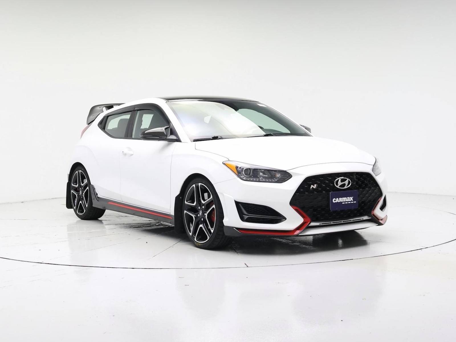2022 Hyundai Veloster N - Photo 2