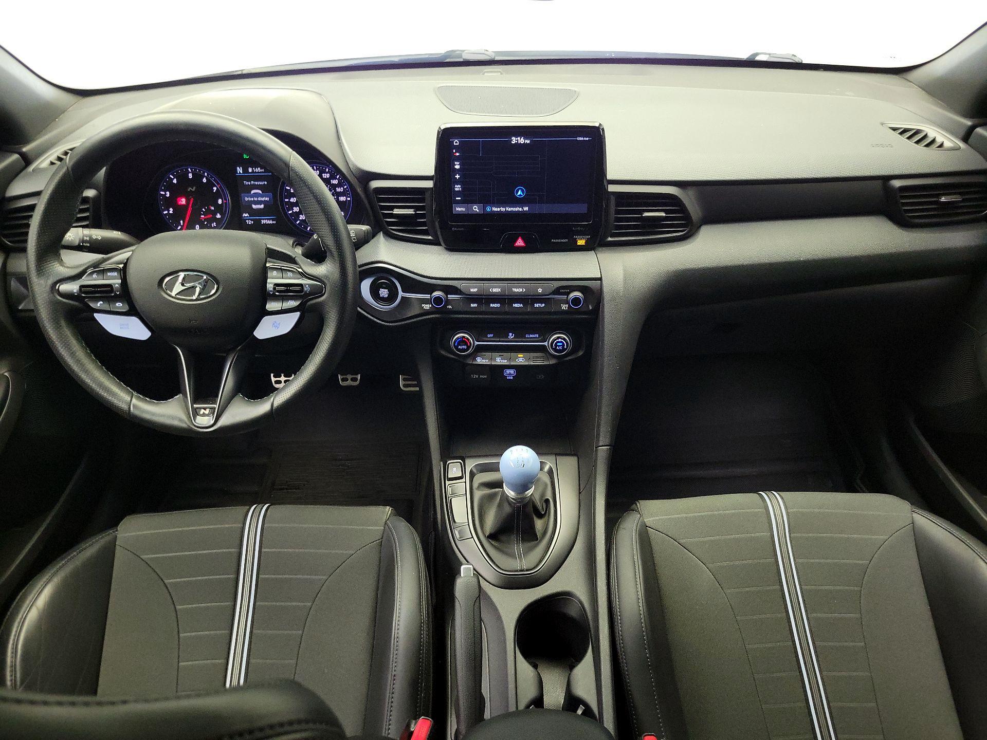 Thumbnail: 2022 Hyundai Veloster - 9