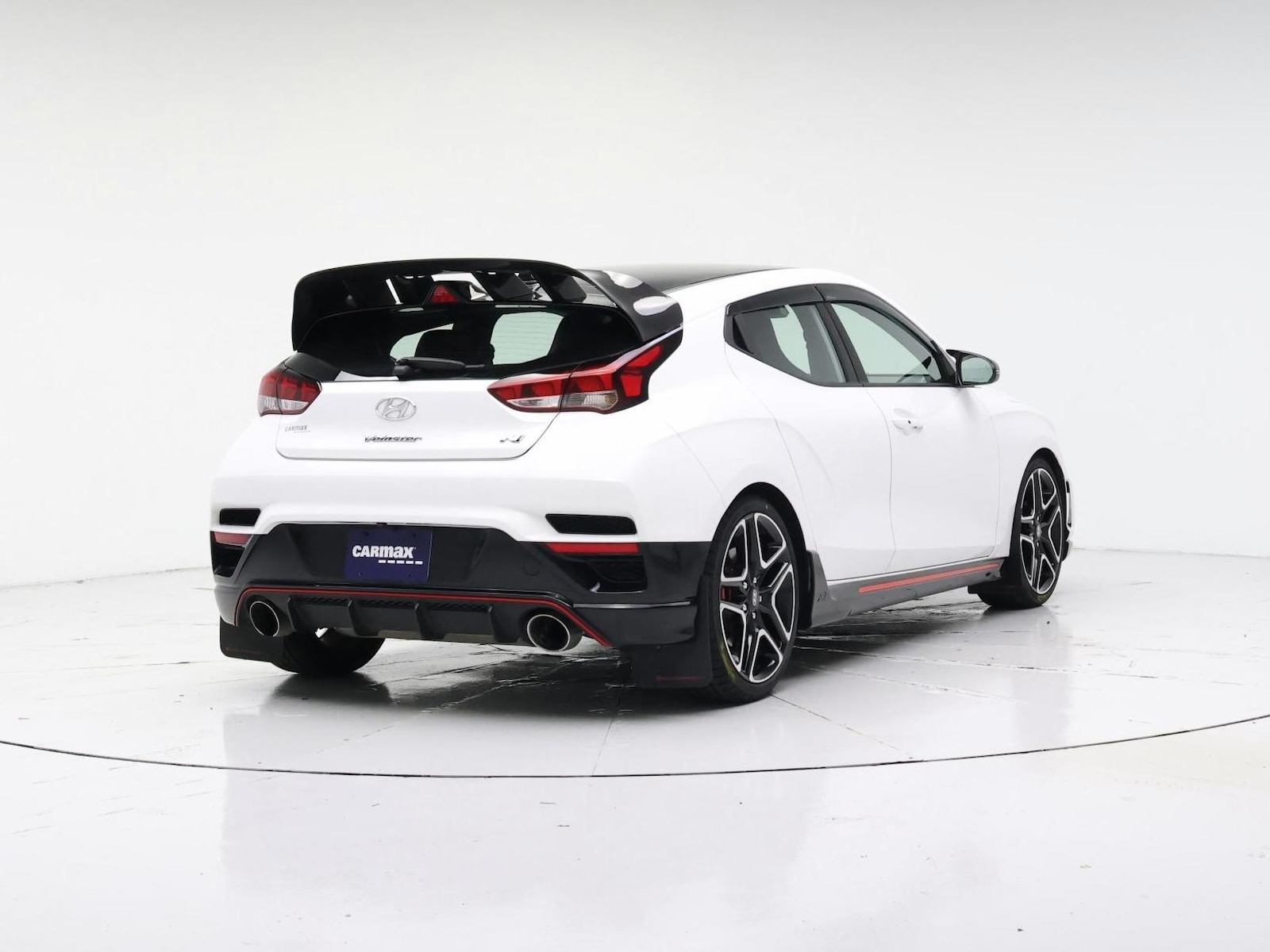 2022 Hyundai Veloster N - Photo 9