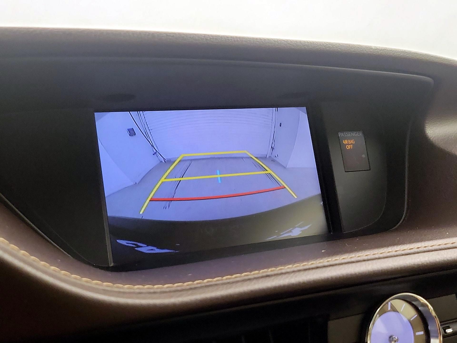 Thumbnail: 2016 Lexus ES - 15