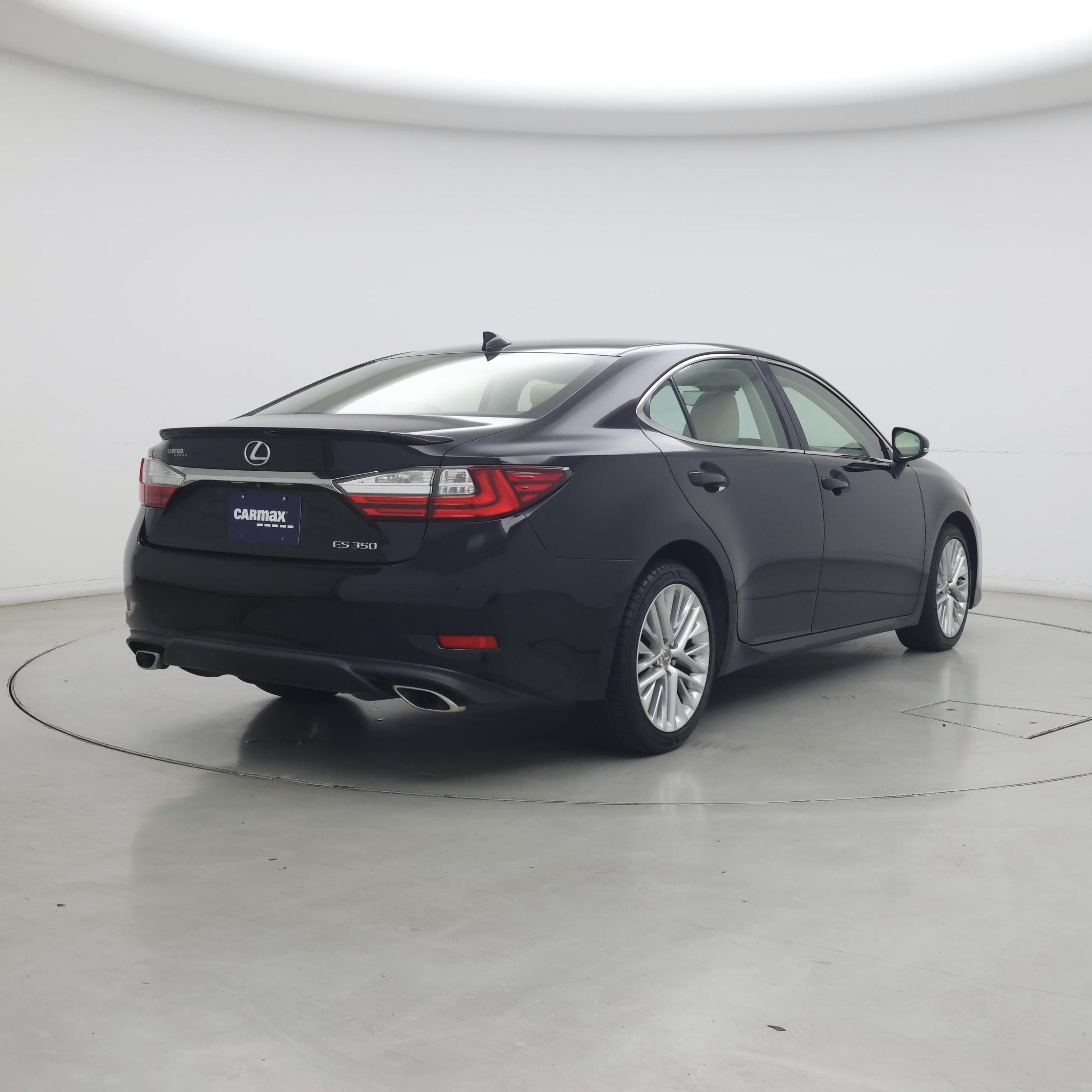 Thumbnail: 2016 Lexus ES - 8