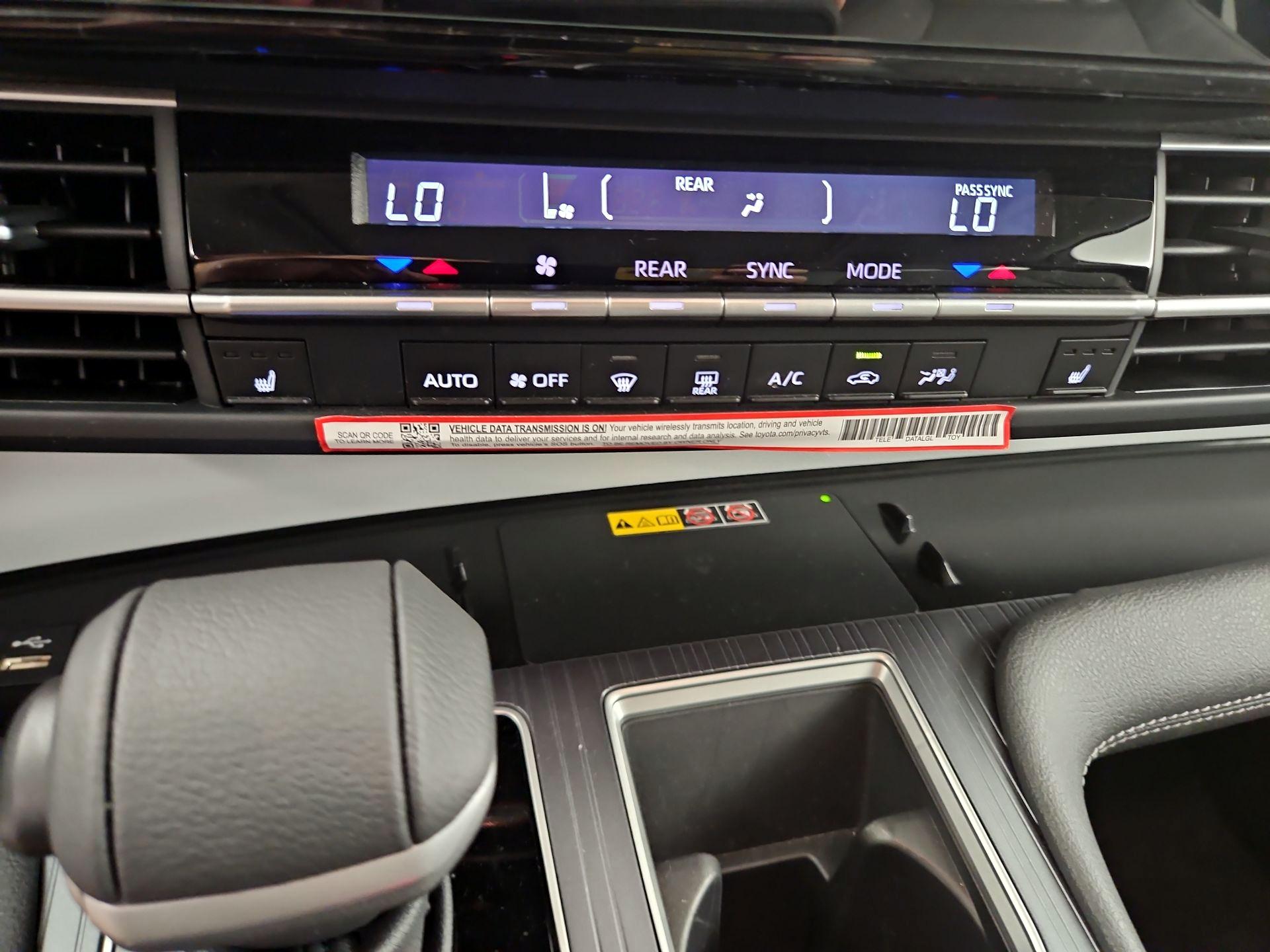Thumbnail: 2026 Toyota Sienna - 16