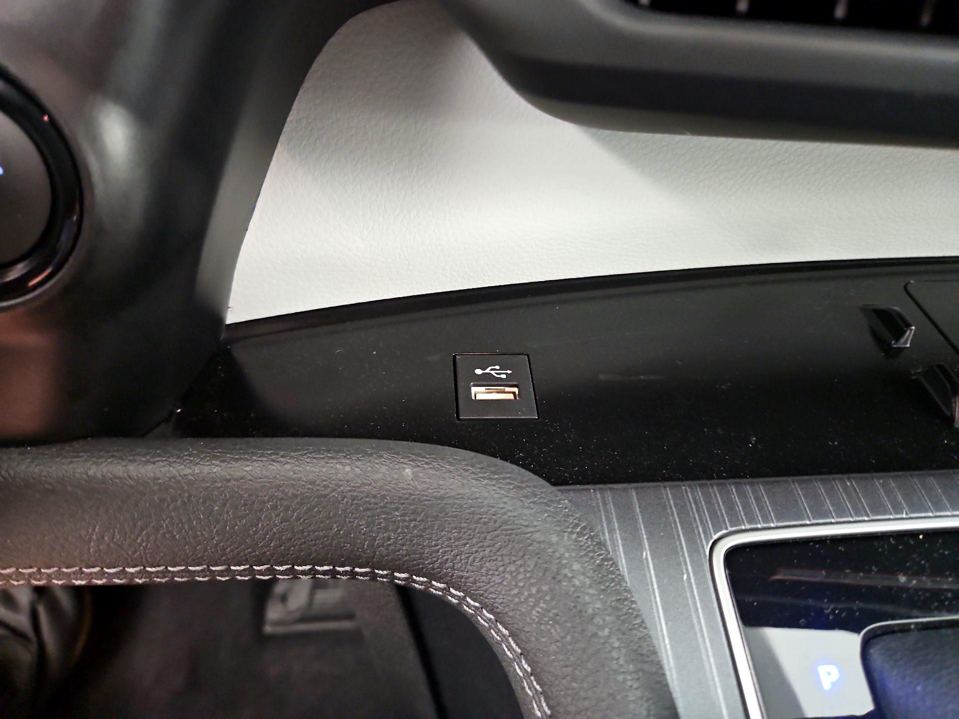 Thumbnail: 2026 Toyota Sienna - 18