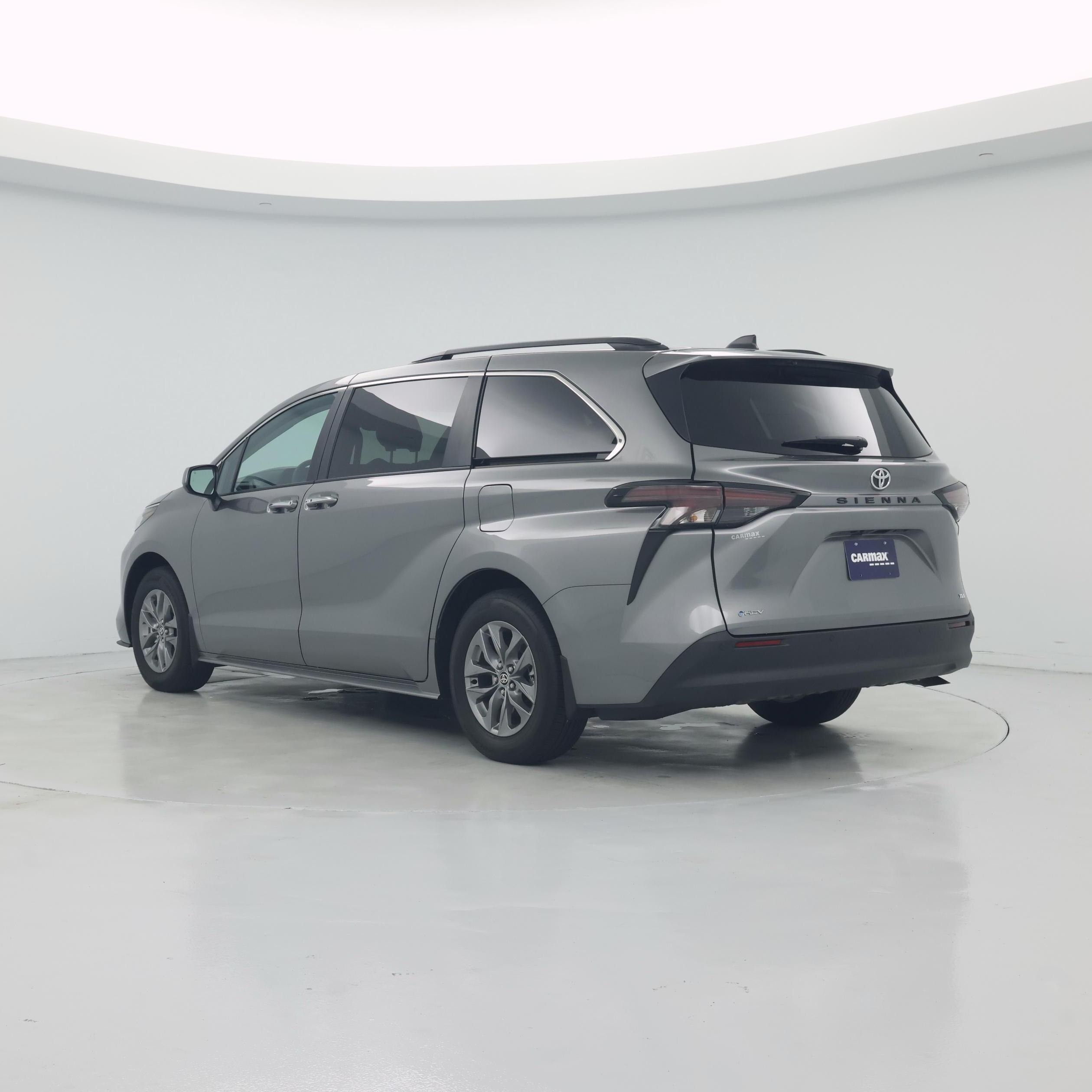 Thumbnail: 2026 Toyota Sienna - 2