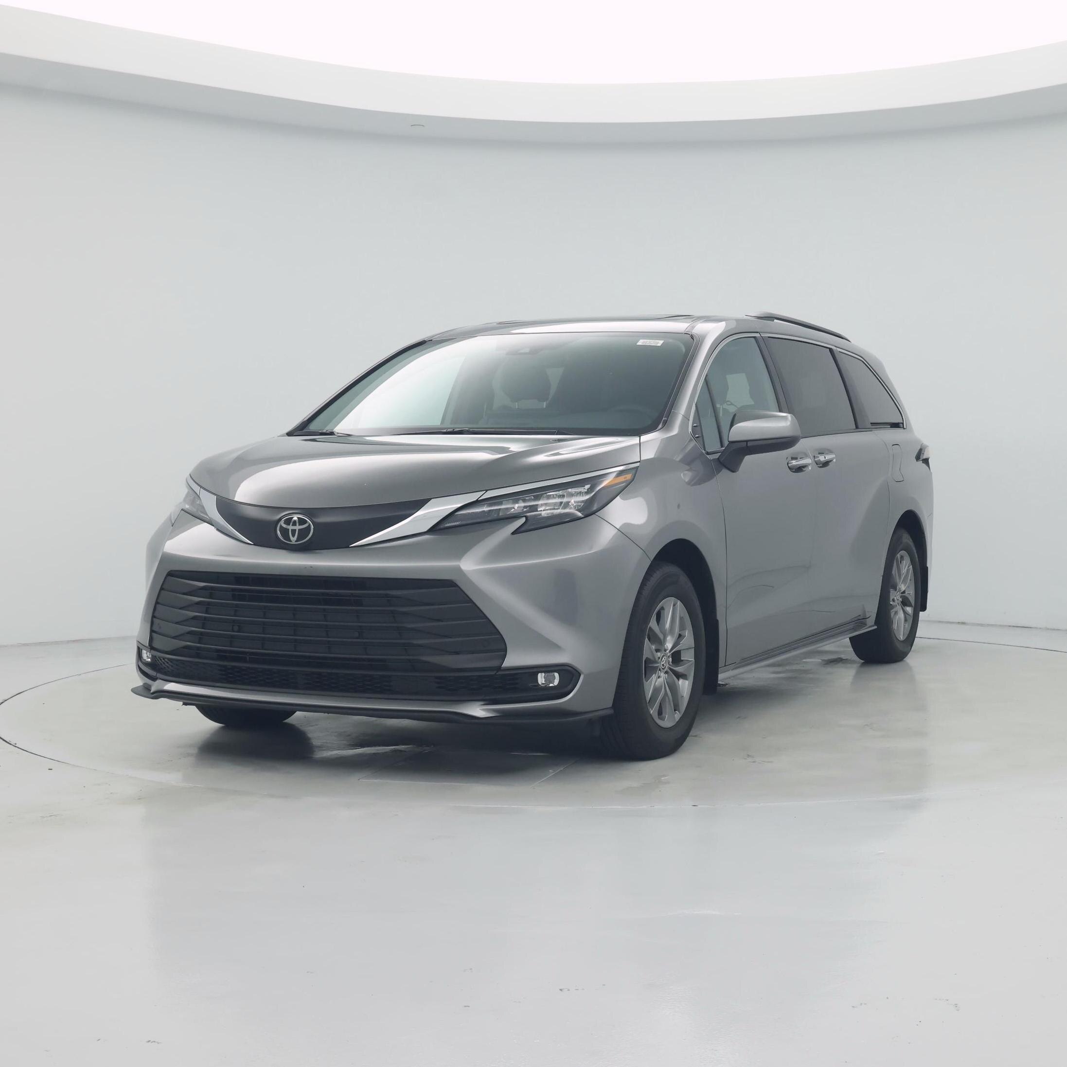 Thumbnail: 2026 Toyota Sienna - 4