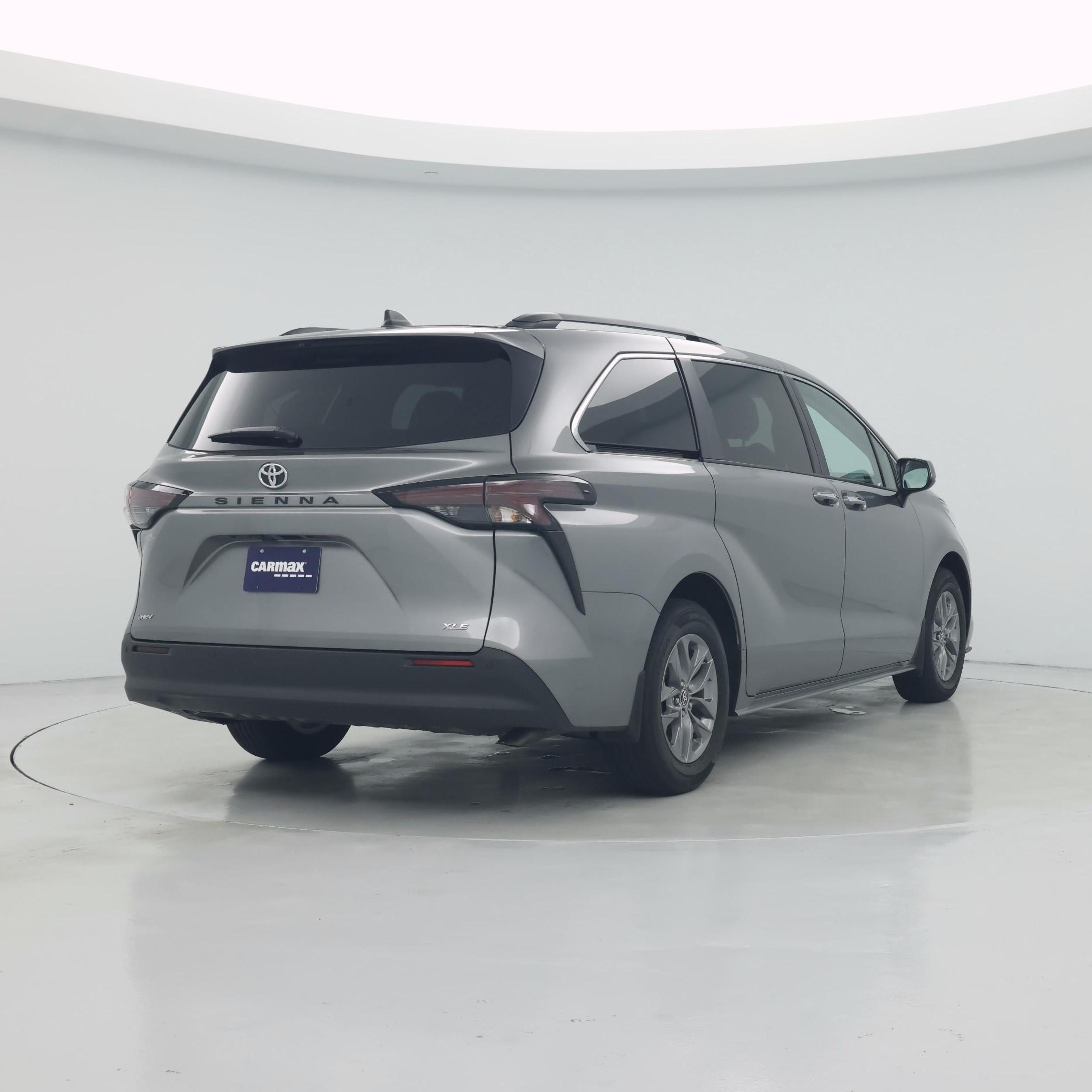 Thumbnail: 2026 Toyota Sienna - 8