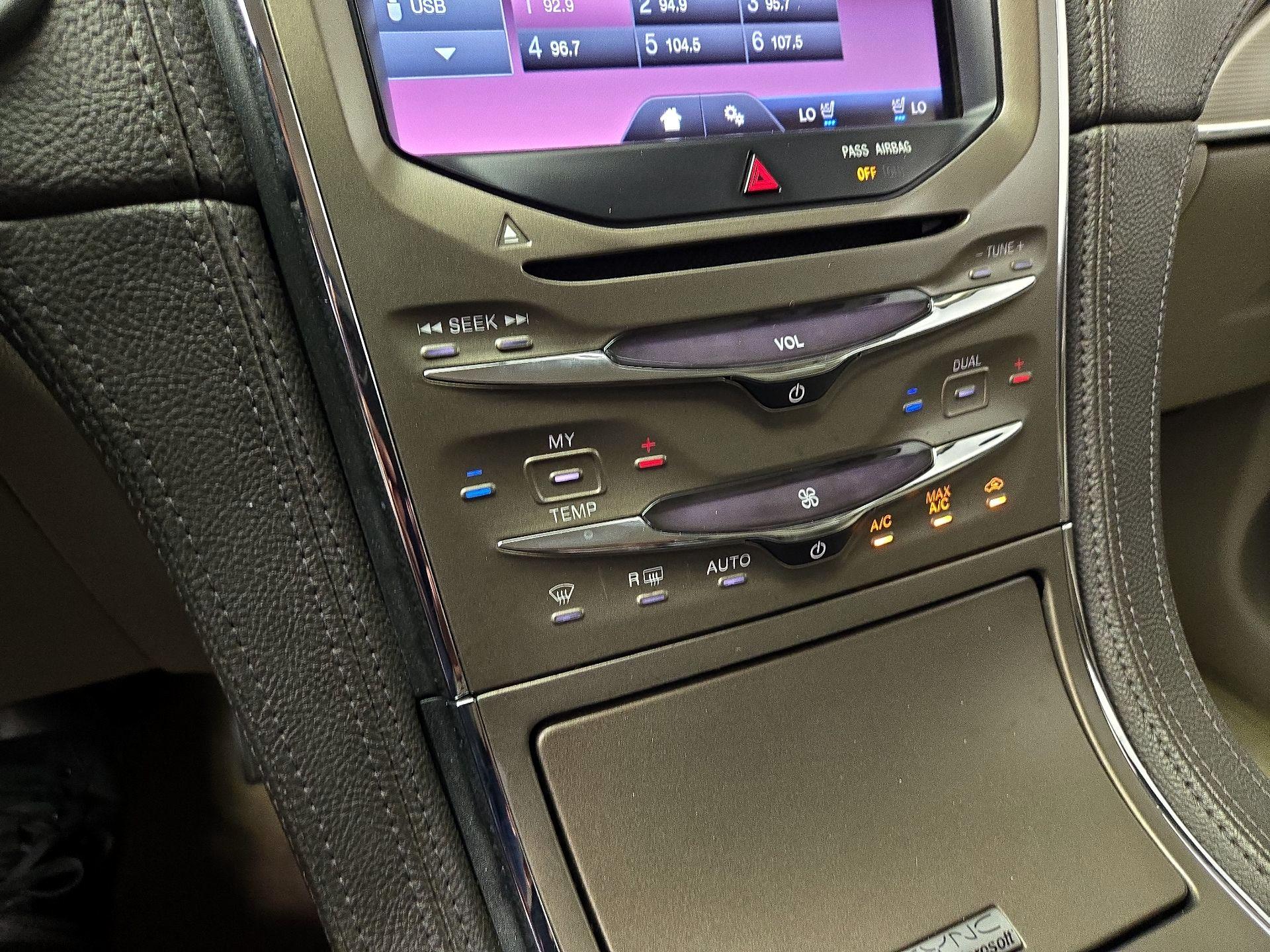 Thumbnail: 2015 Lincoln MKX - 15