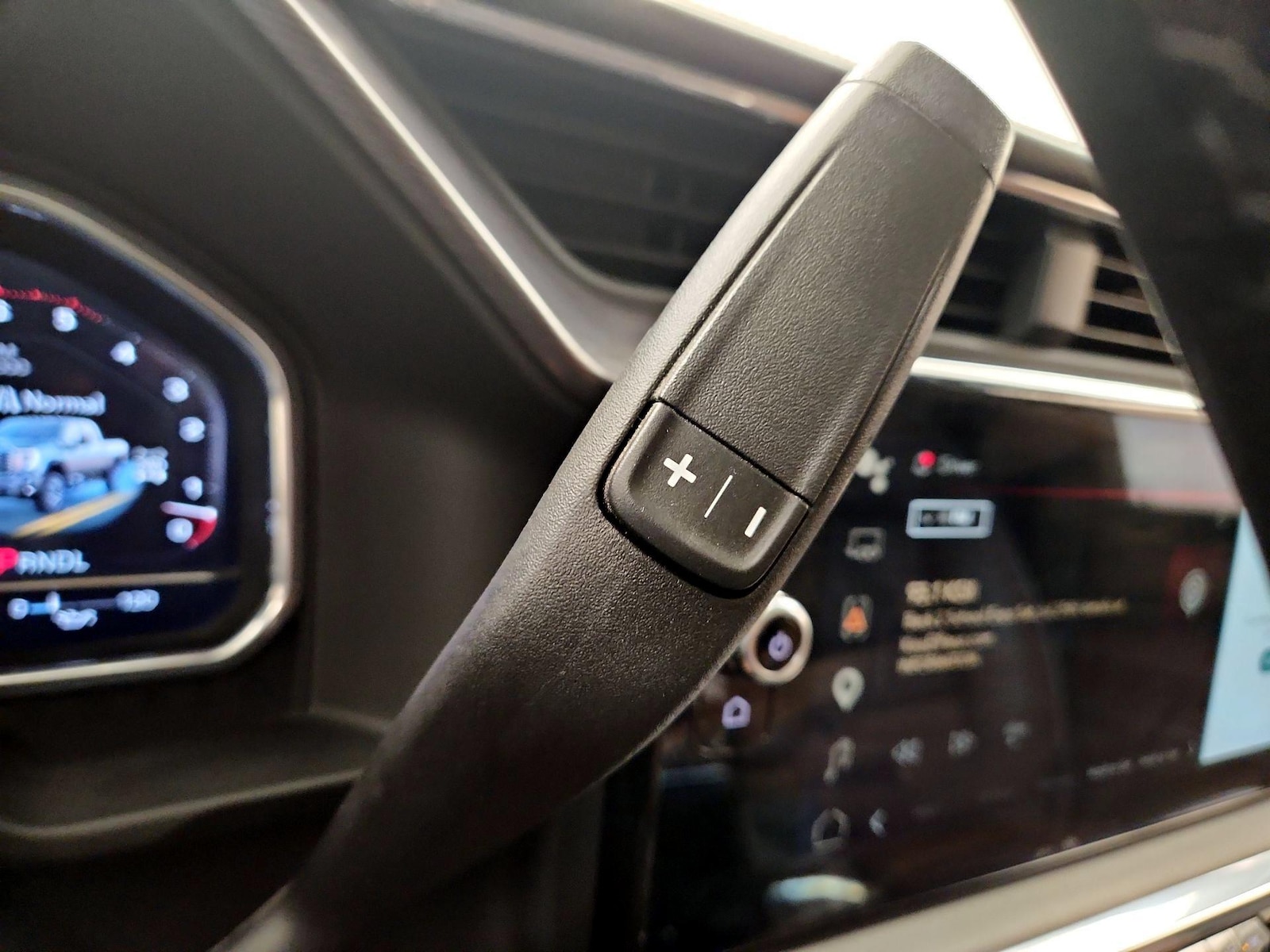 2025 GMC Sierra 2500HD Denali Ultimate - Photo 18