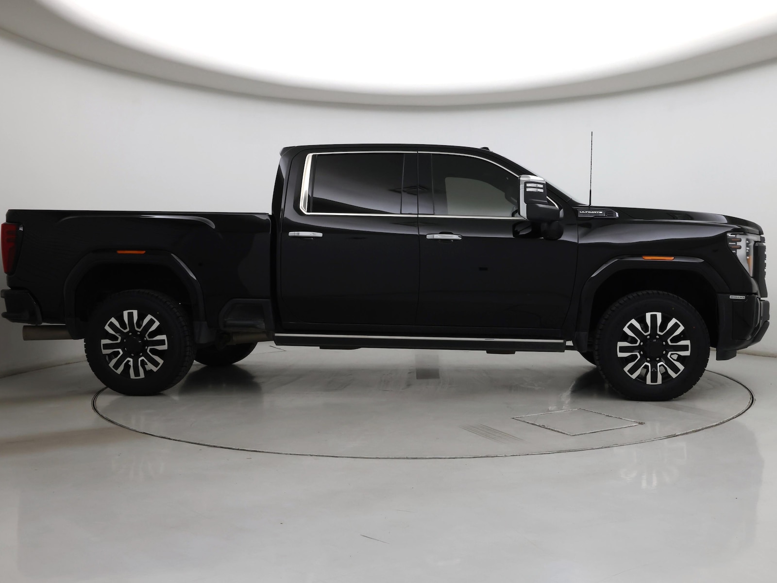 2025 GMC Sierra 2500HD Denali Ultimate - Photo 8