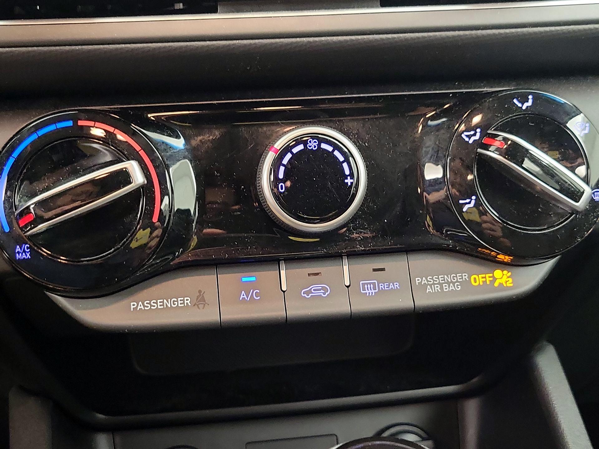 Thumbnail: 2022 Hyundai Kona - 16