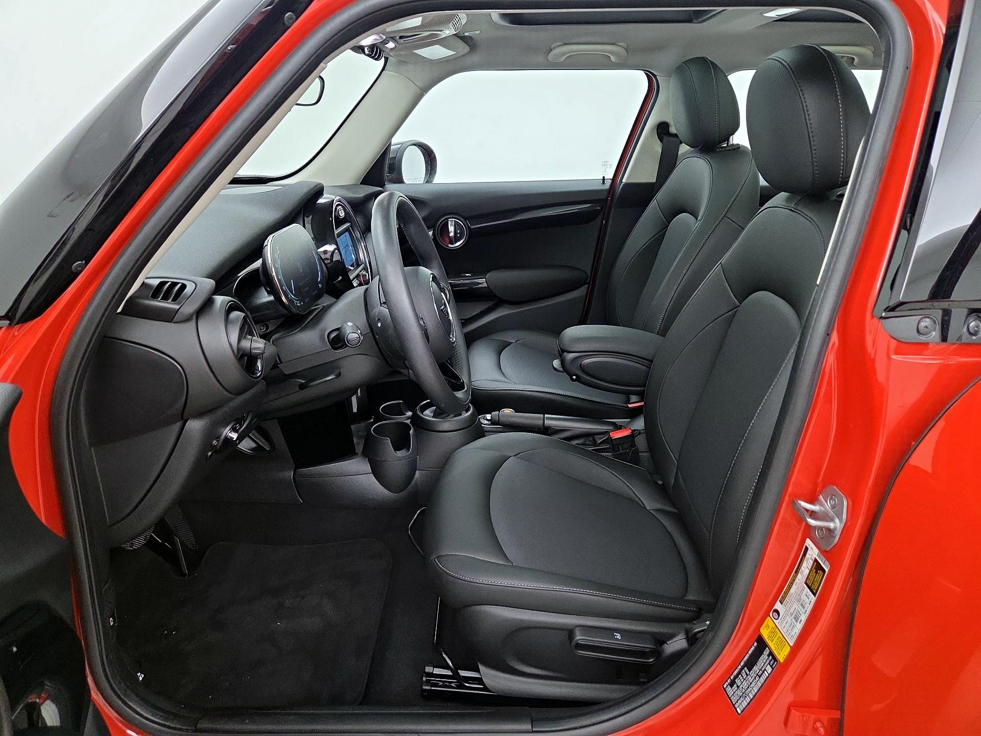 Thumbnail: 2021 MINI Cooper Hardtop - 11