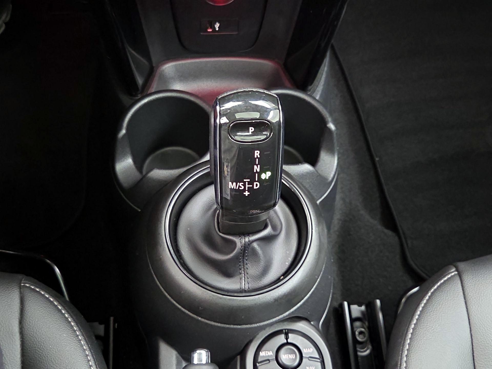 Thumbnail: 2021 MINI Cooper Hardtop - 17